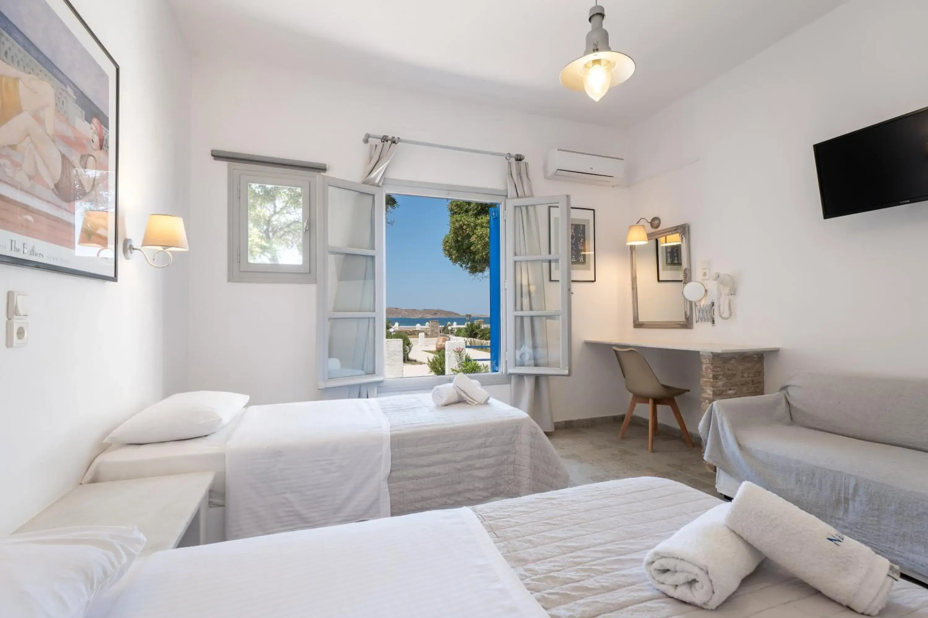 Natural landscape, Bed in Naoussa Hotel Paros by Booking Kottas Natural landscape, Bed in Naoussa Hotel Paros by Booking Kottas