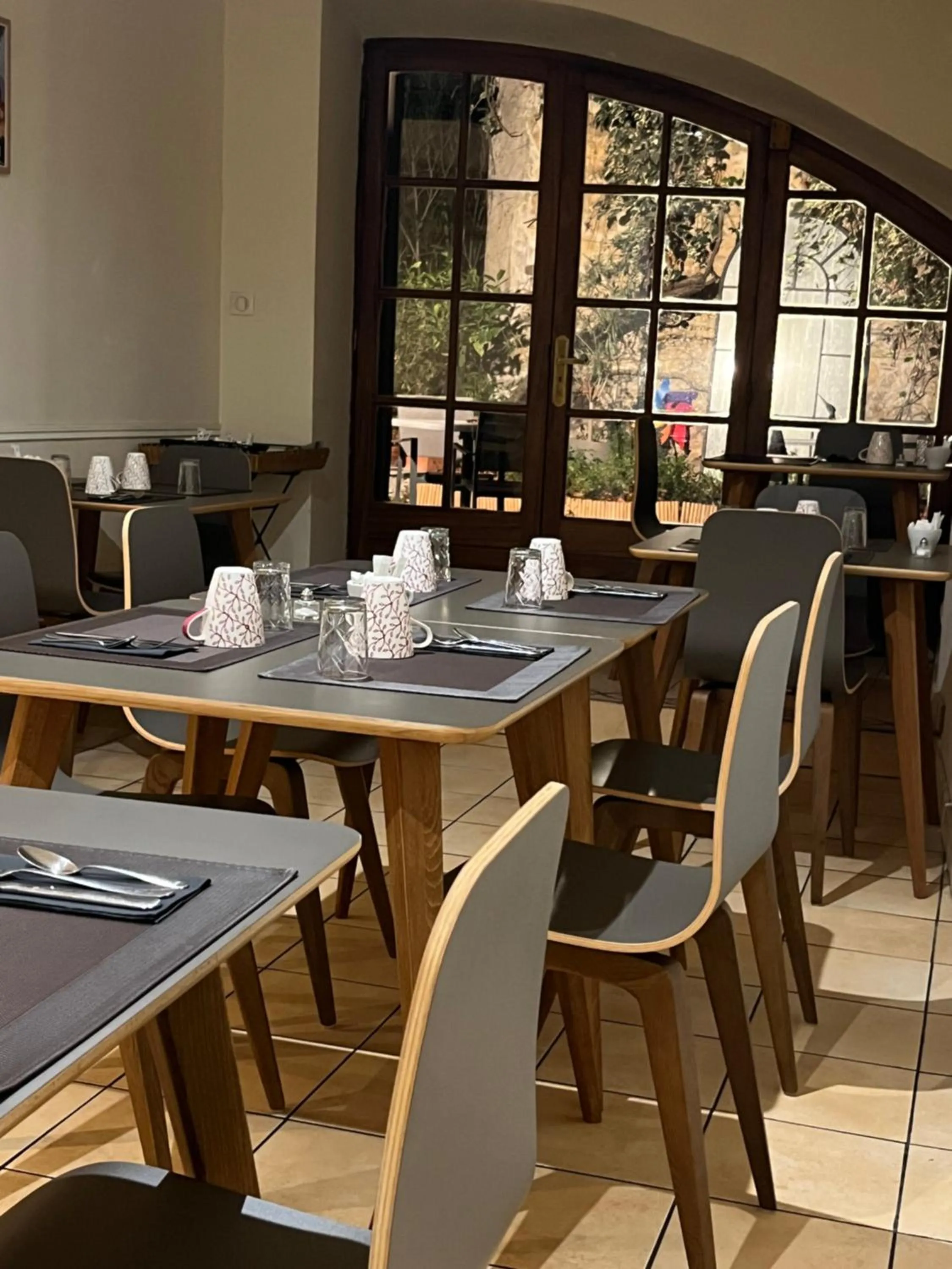 Breakfast in Le Clos d'Orange - Hotel & ville de Provence