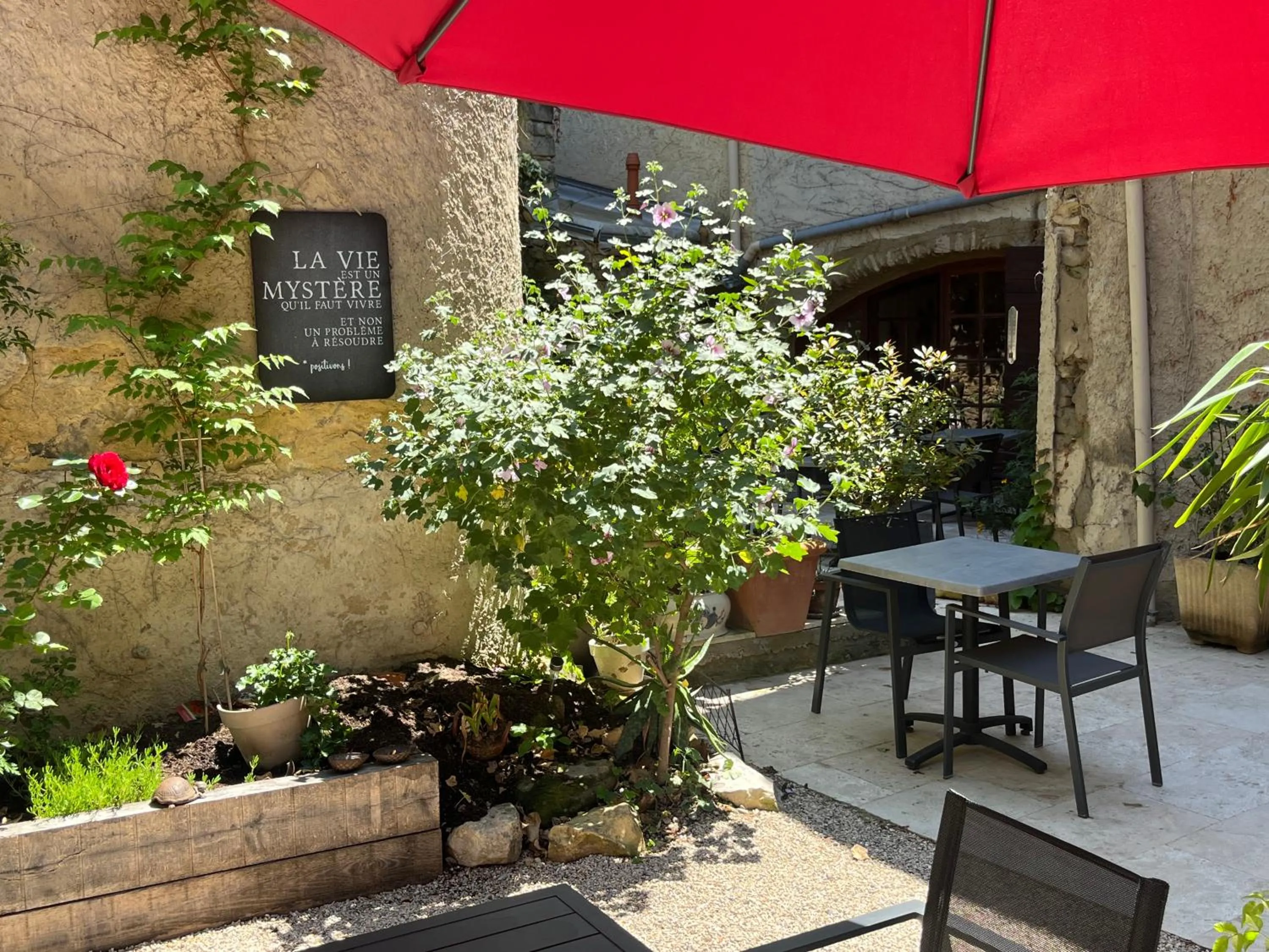 Patio in Le Clos d'Orange - Hotel & ville de Provence