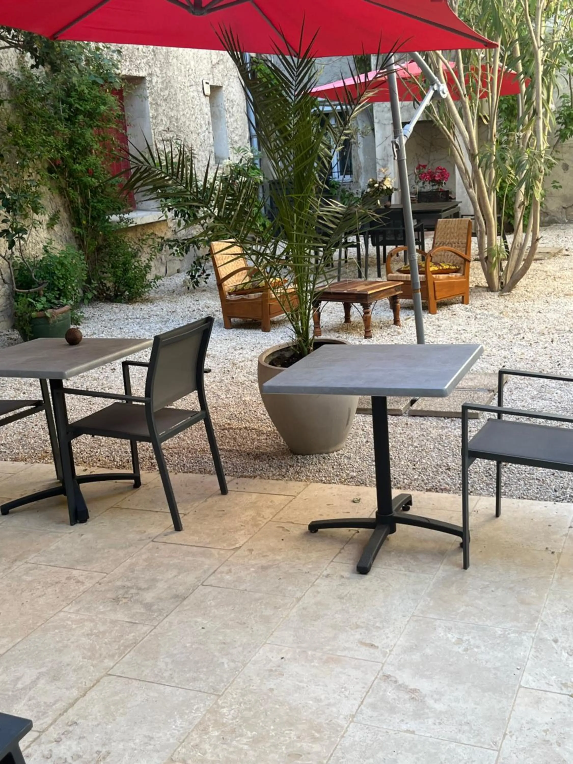 Garden in Le Clos d'Orange - Hotel & ville de Provence