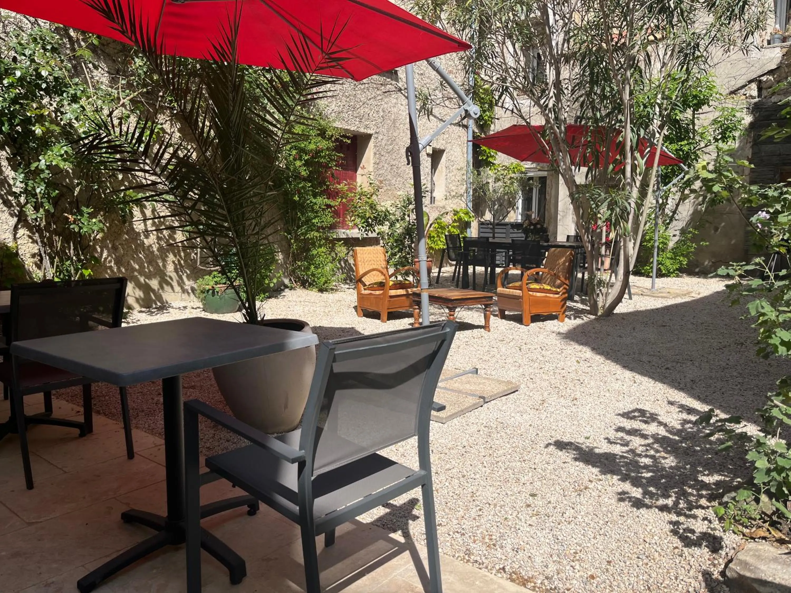 Patio in Le Clos d'Orange - Hotel & ville de Provence