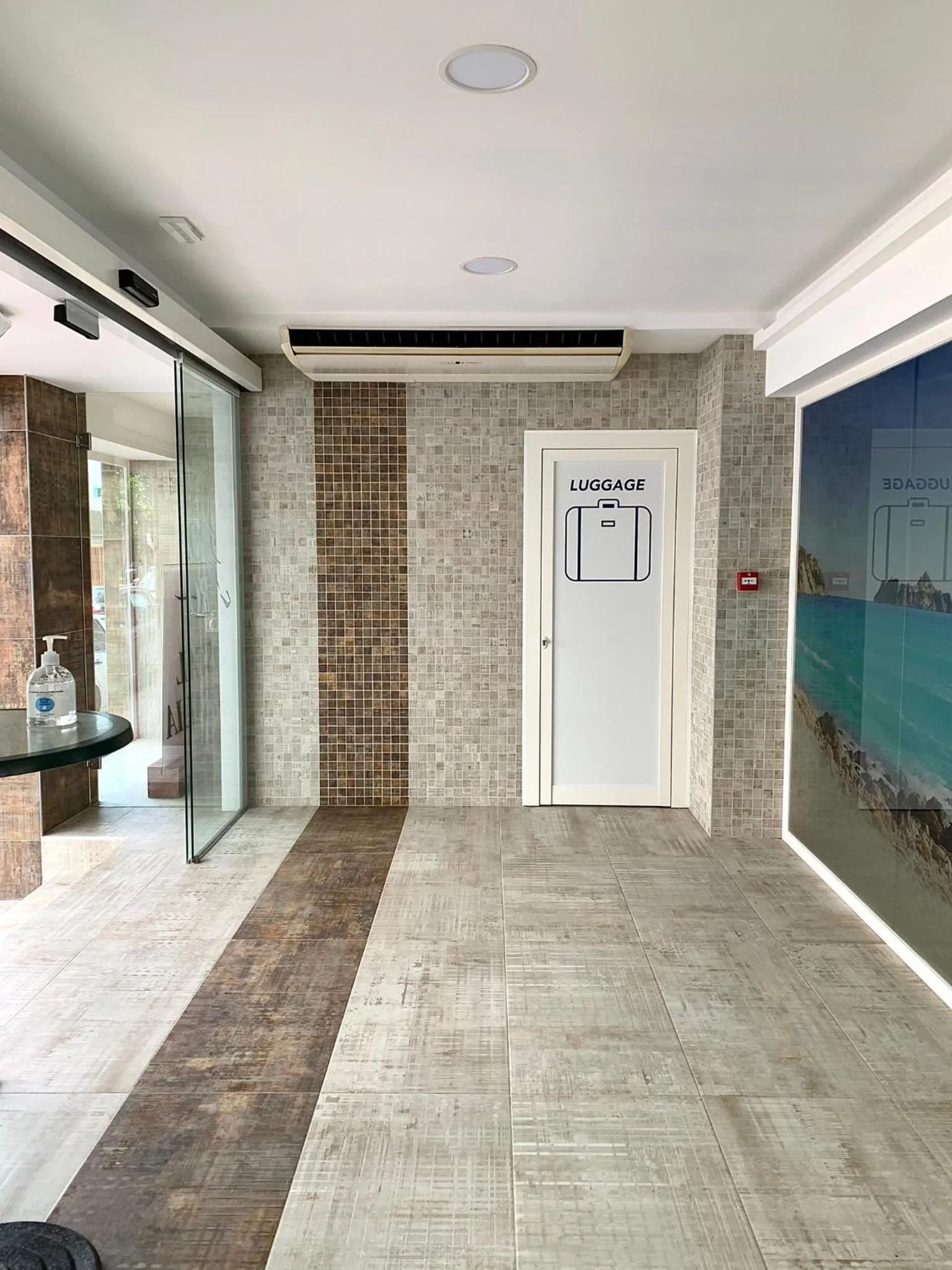 Lobby or reception in Hostal Rosalia