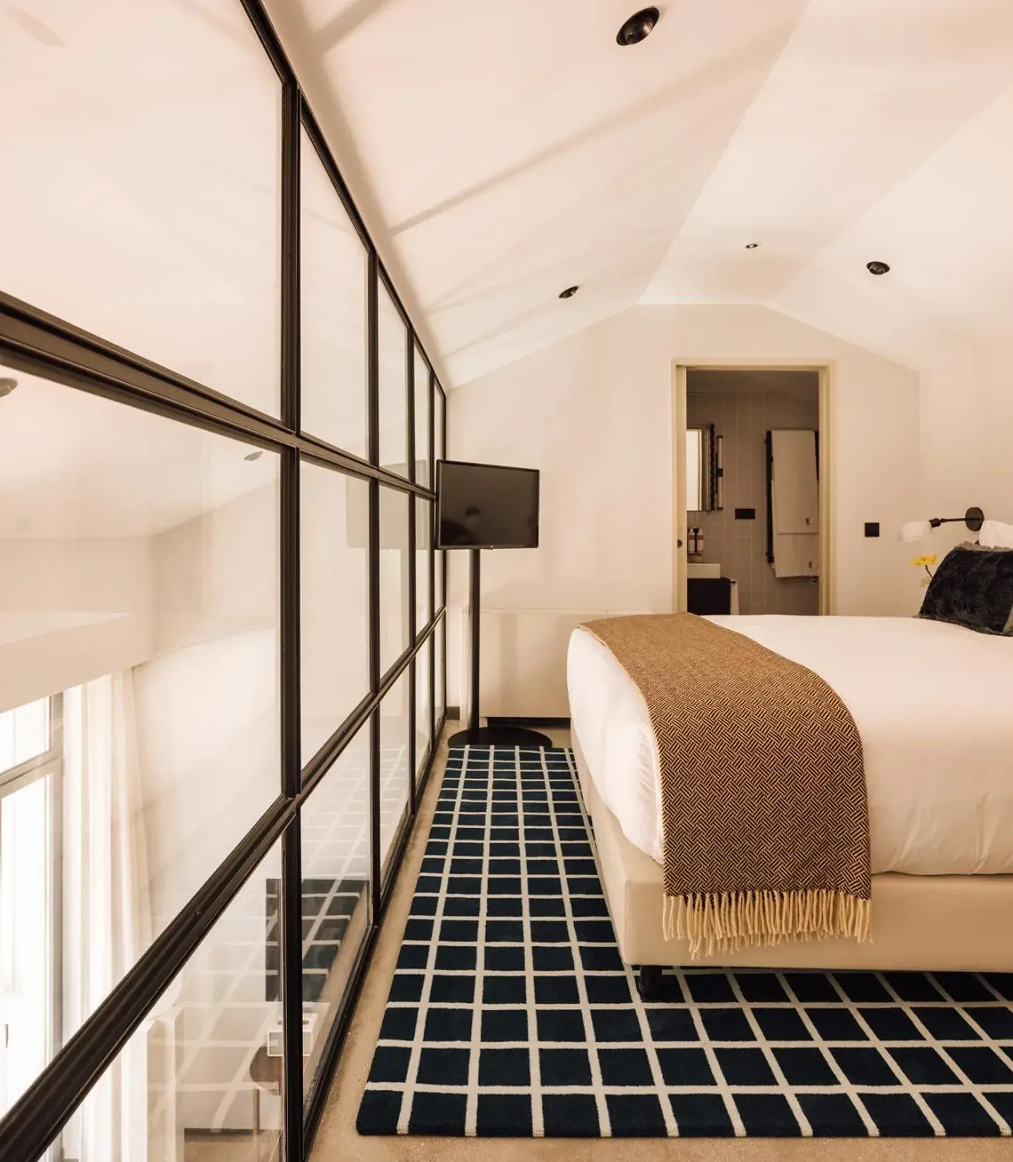 TV and multimedia, Bed in The Rebello Hotel & Spa - Small Luxury Hotels Of The World TV and multimedia, Bed in The Rebello Hotel & Spa - Small Luxury Hotels Of The World