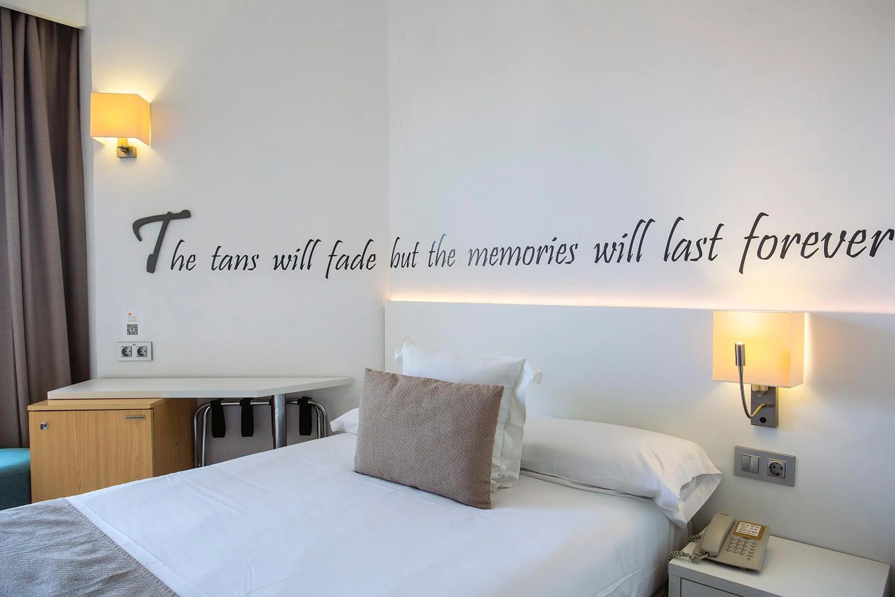 Bed in BQ Can Picafort Hotel