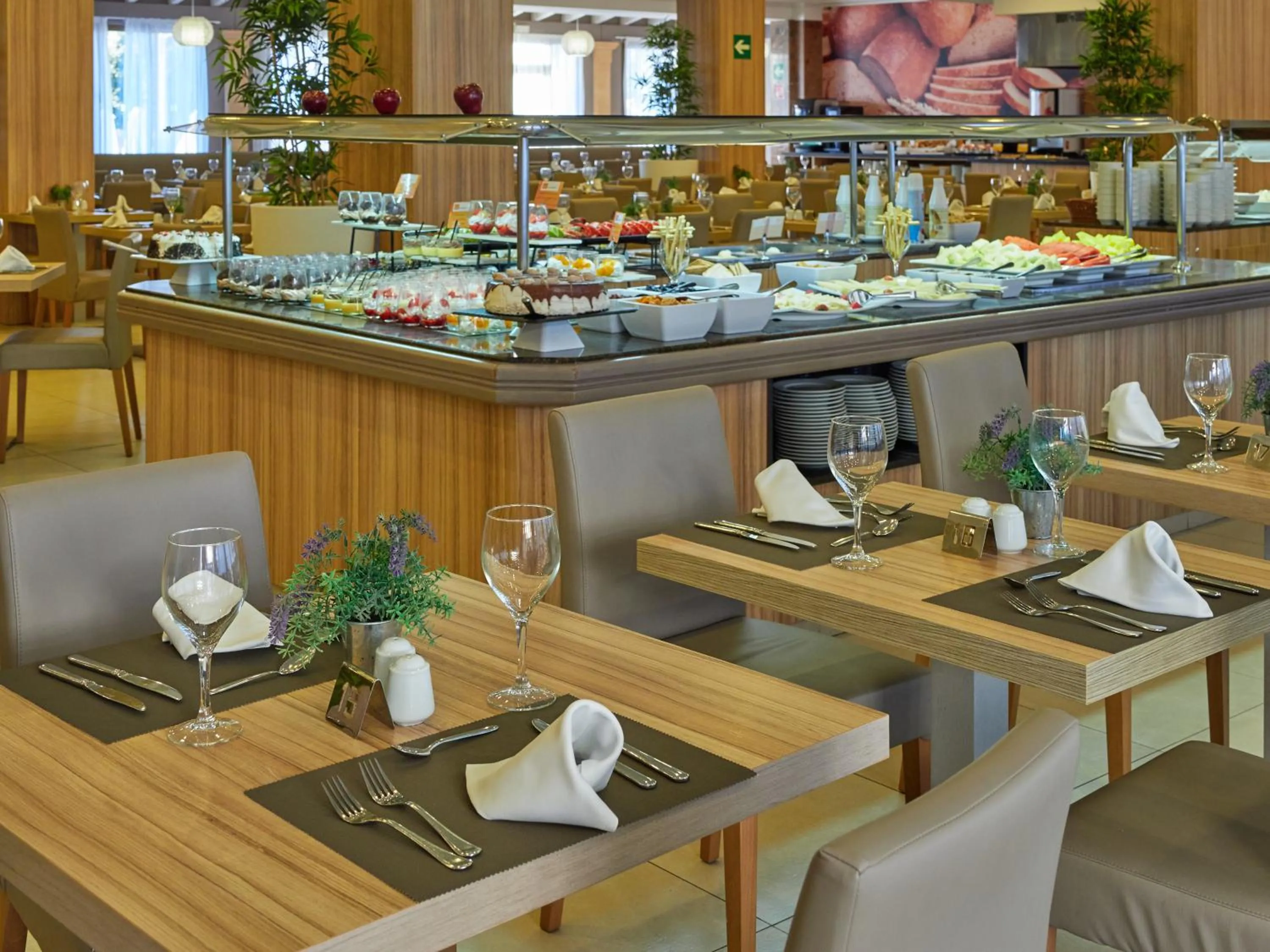 Restaurant/places to eat in BQ Can Picafort Hotel