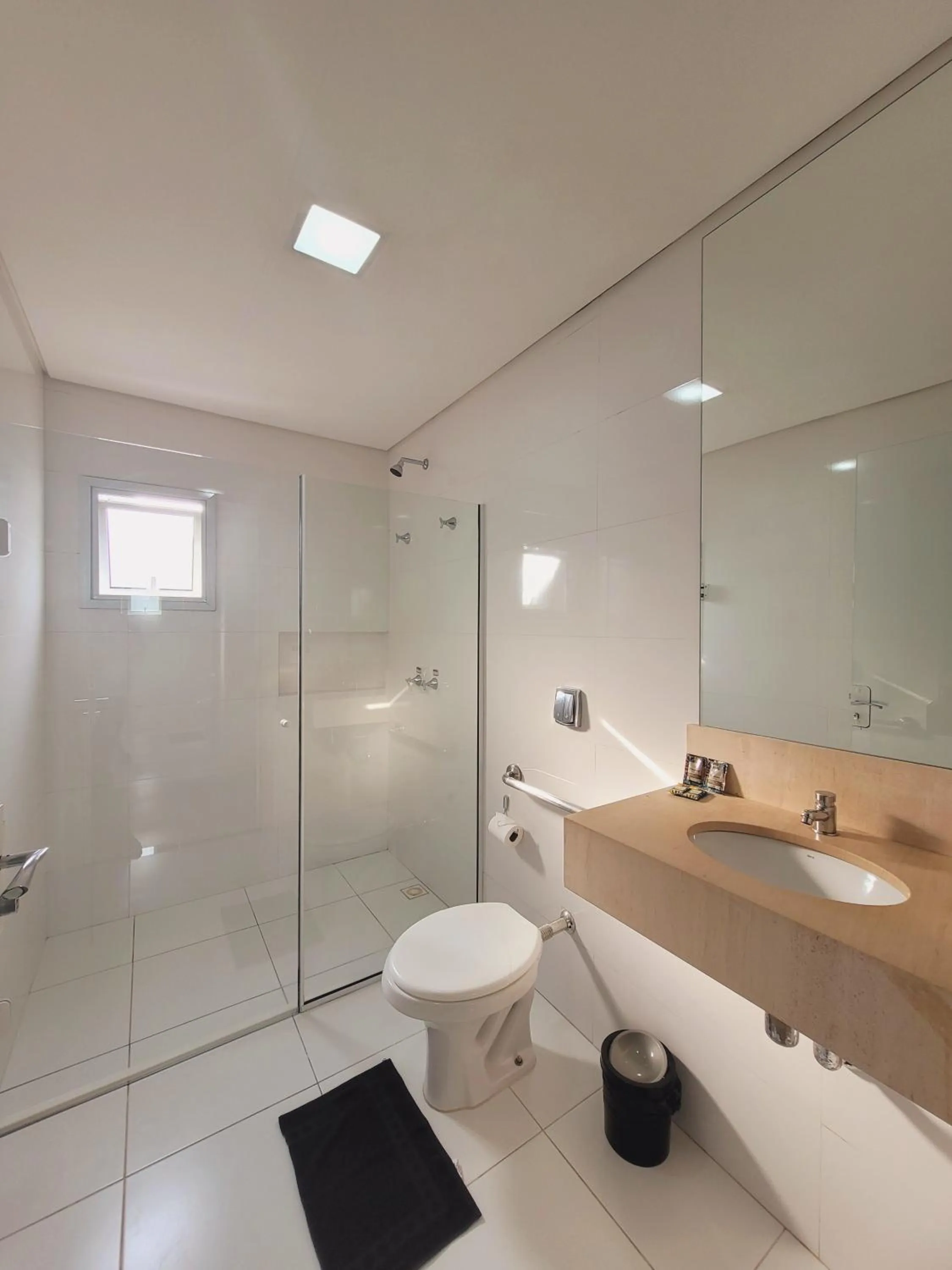 Shower in 55 Smart Hotel