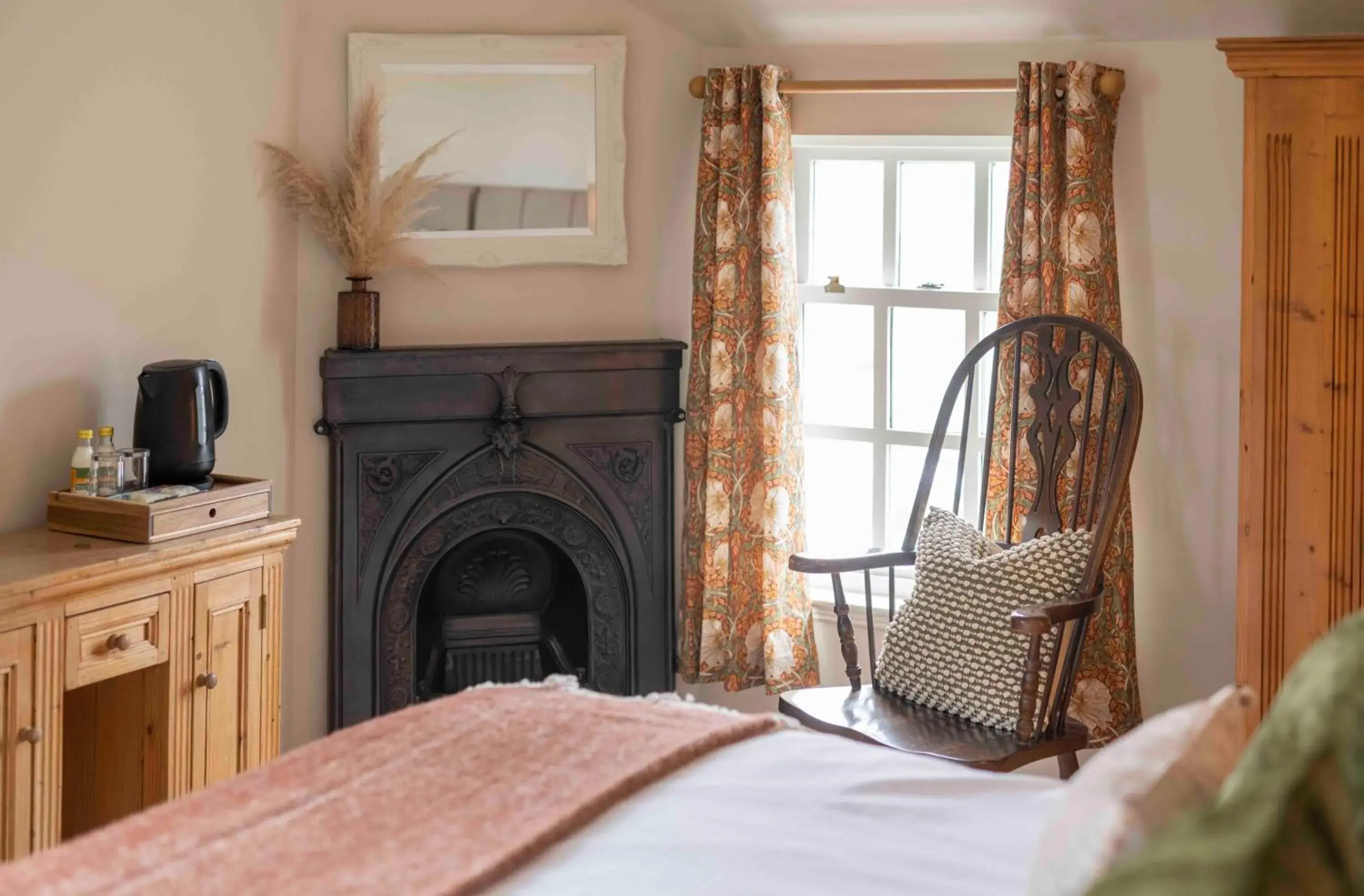 Superior King Room in Cross Keys Inn Ettrickbridge Superior King Room in Cross Keys Inn Ettrickbridge