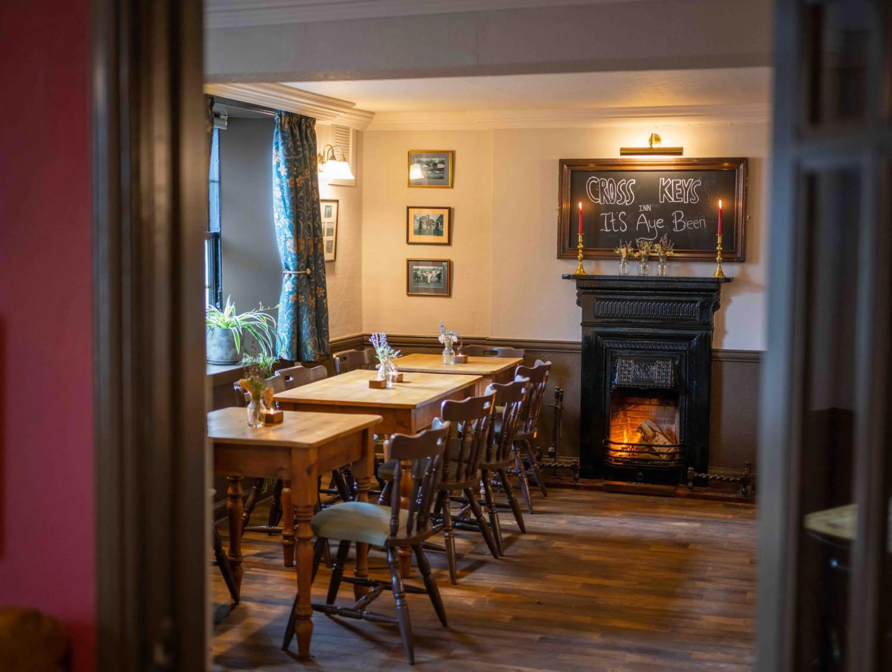 Restaurant/places to eat in Cross Keys Inn Ettrickbridge
