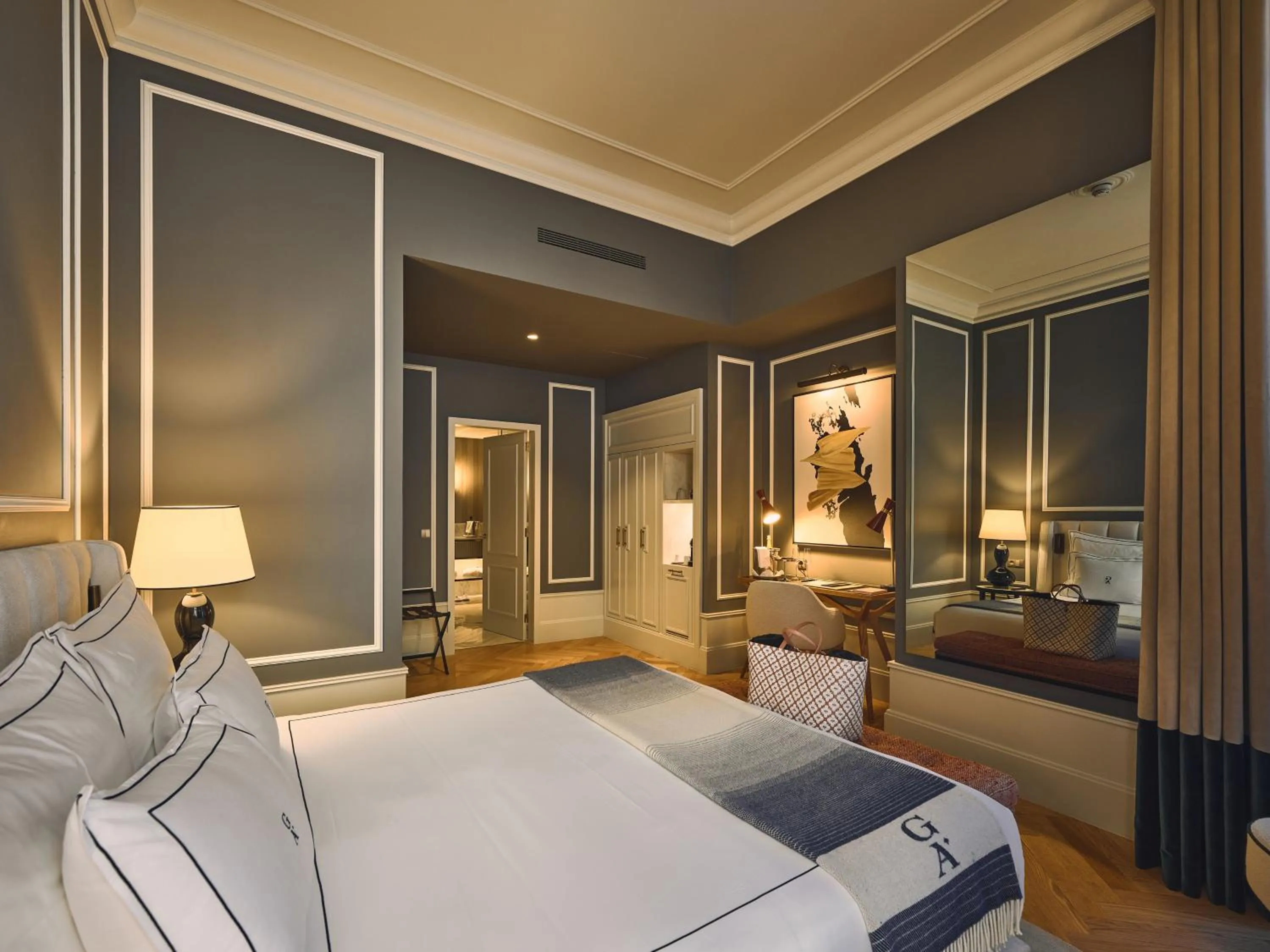 Bedroom, Bed in GA Palace Hotel & Spa, a XIXth-Century Villa