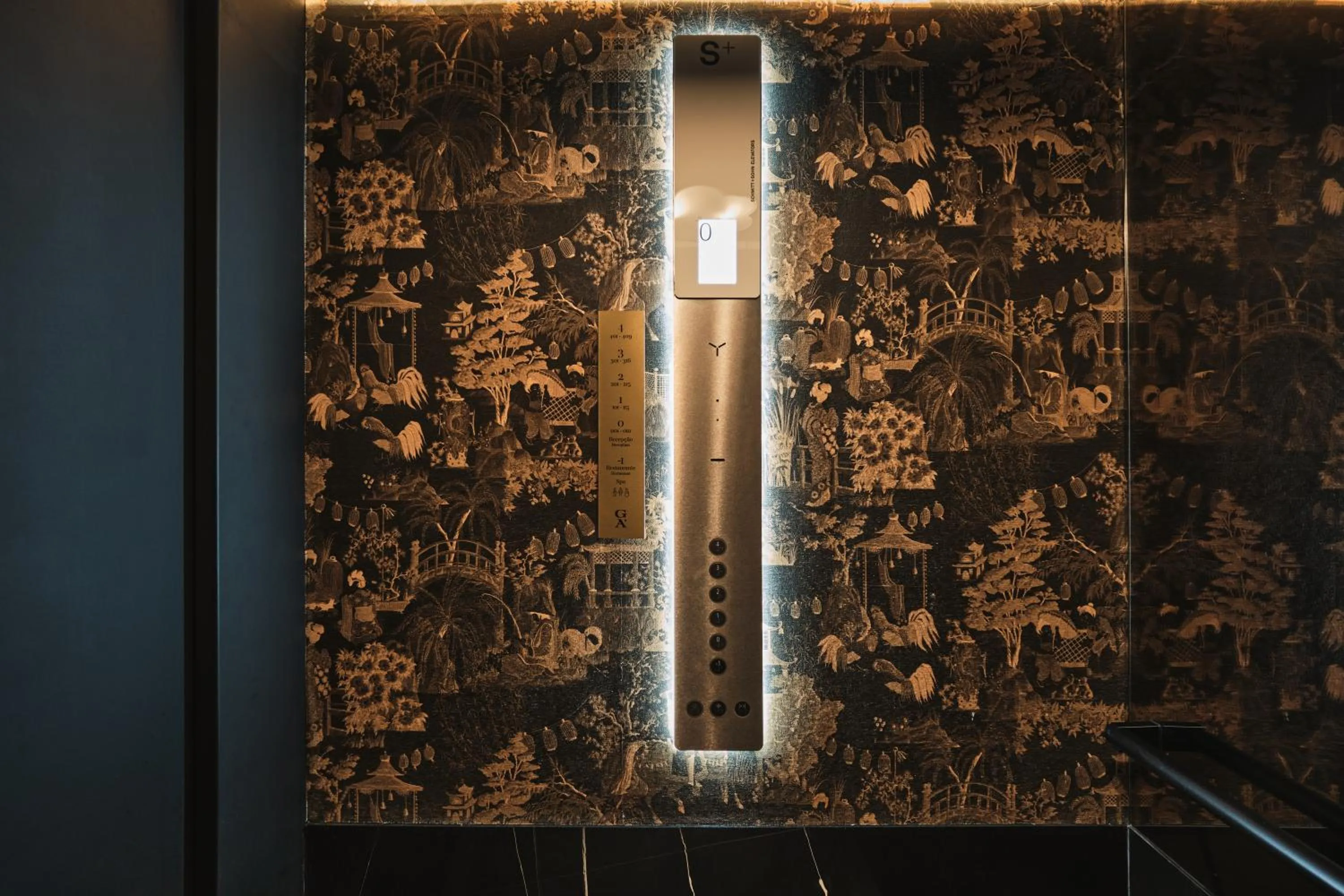 elevator in GA Palace Hotel & Spa, a XIXth-Century Villa