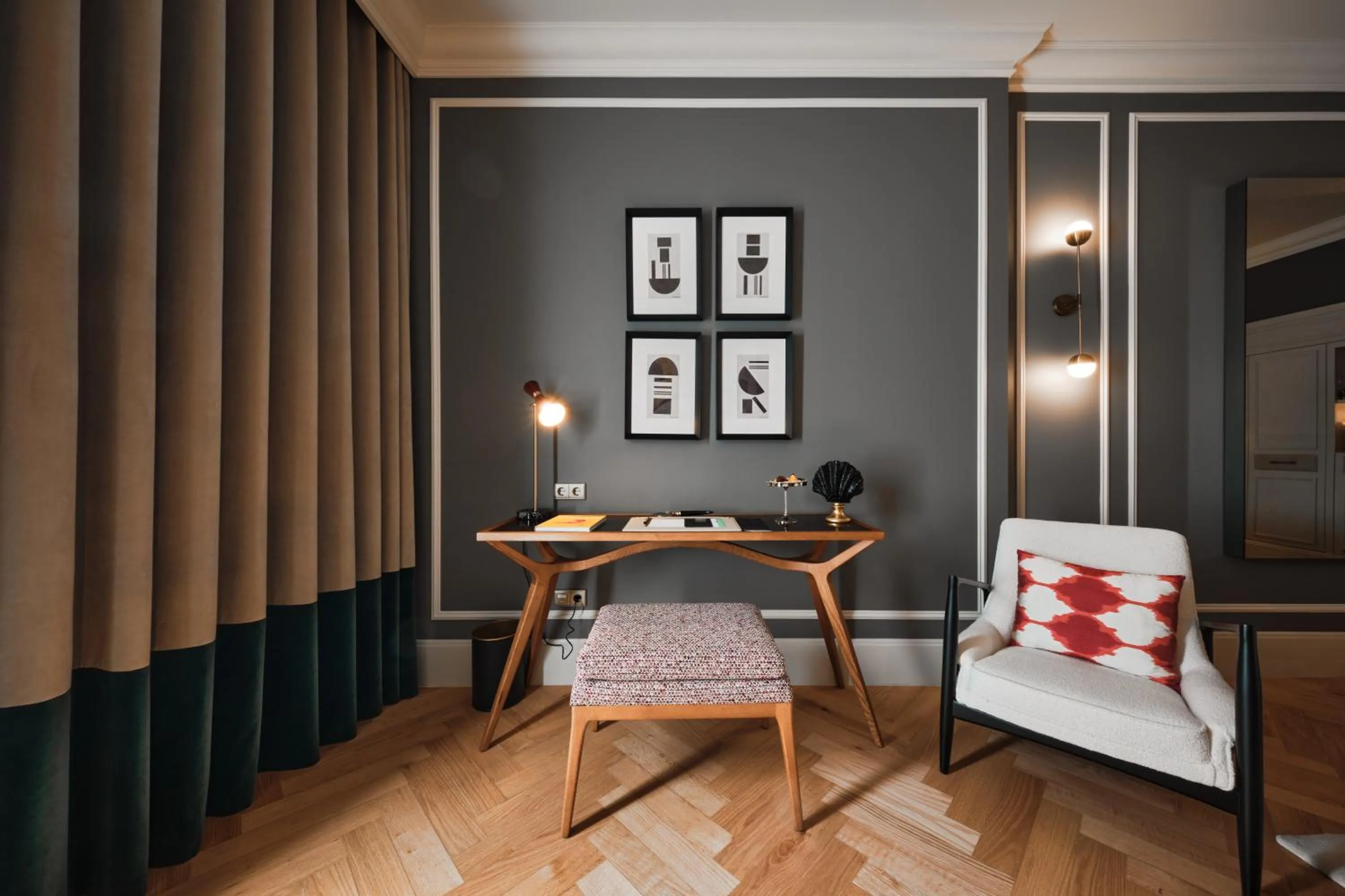 Photo of the whole room, Bed in GA Palace Hotel & Spa, a XIXth-Century Villa