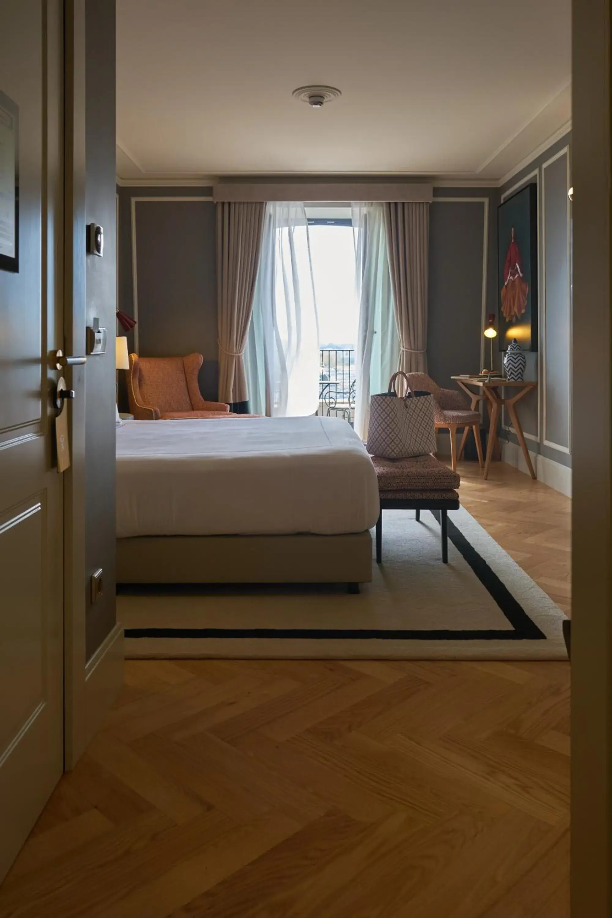 Bed in GA Palace Hotel & Spa, a XIXth-Century Villa Bed in GA Palace Hotel & Spa, a XIXth-Century Villa