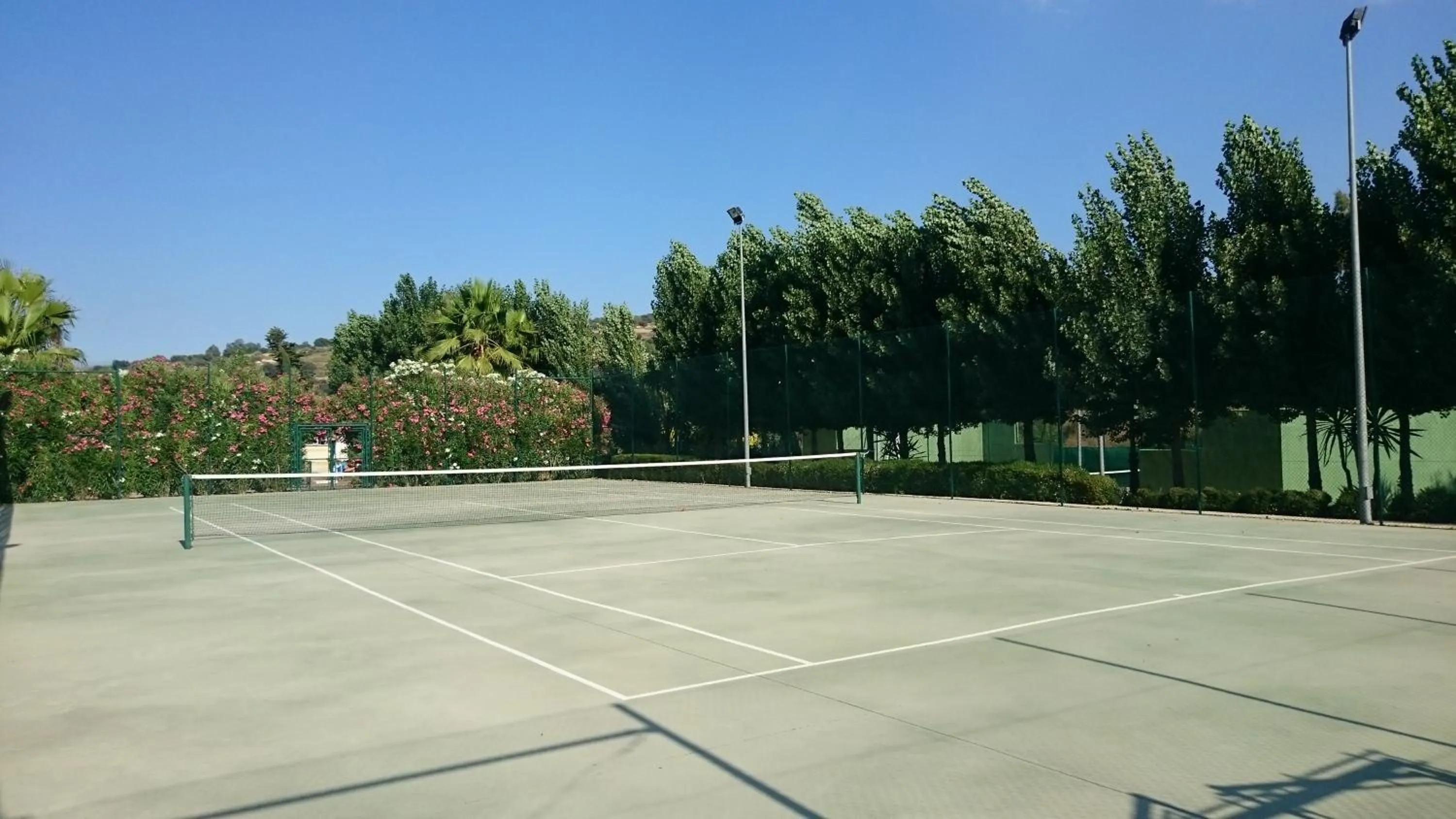 Tennis court in Hotel Ronda Valley