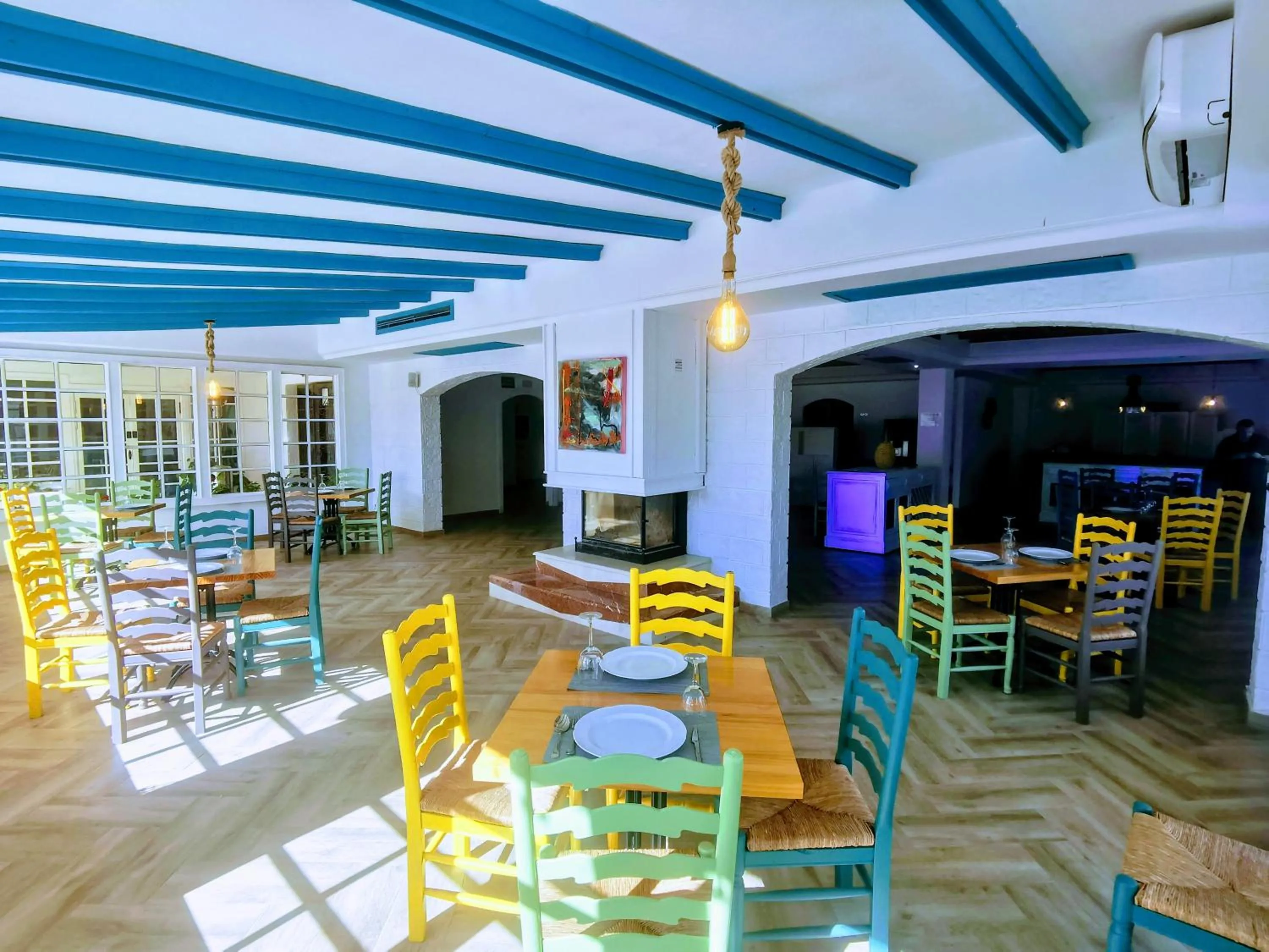 Restaurant/places to eat in Hotel Ronda Valley