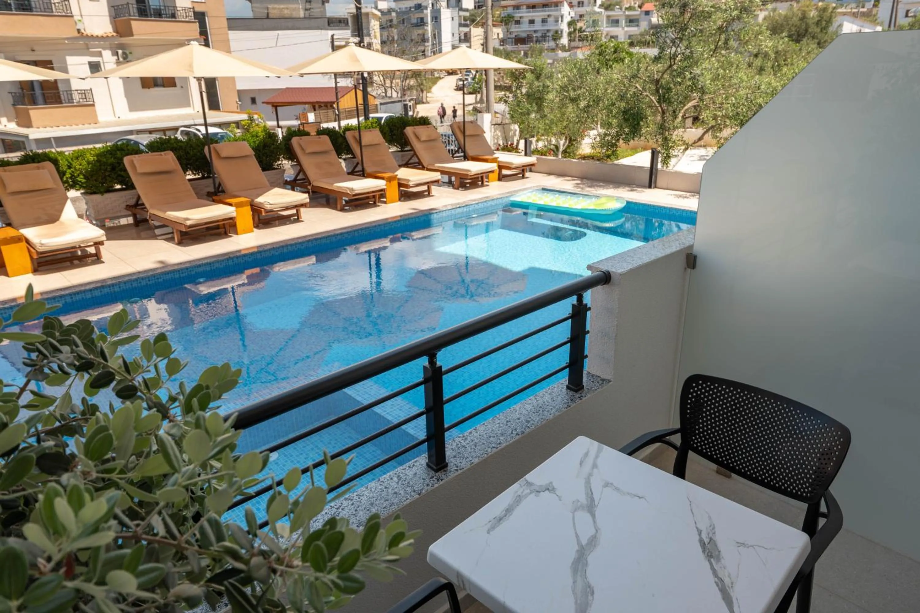 Balcony/Terrace in Monel Hotel