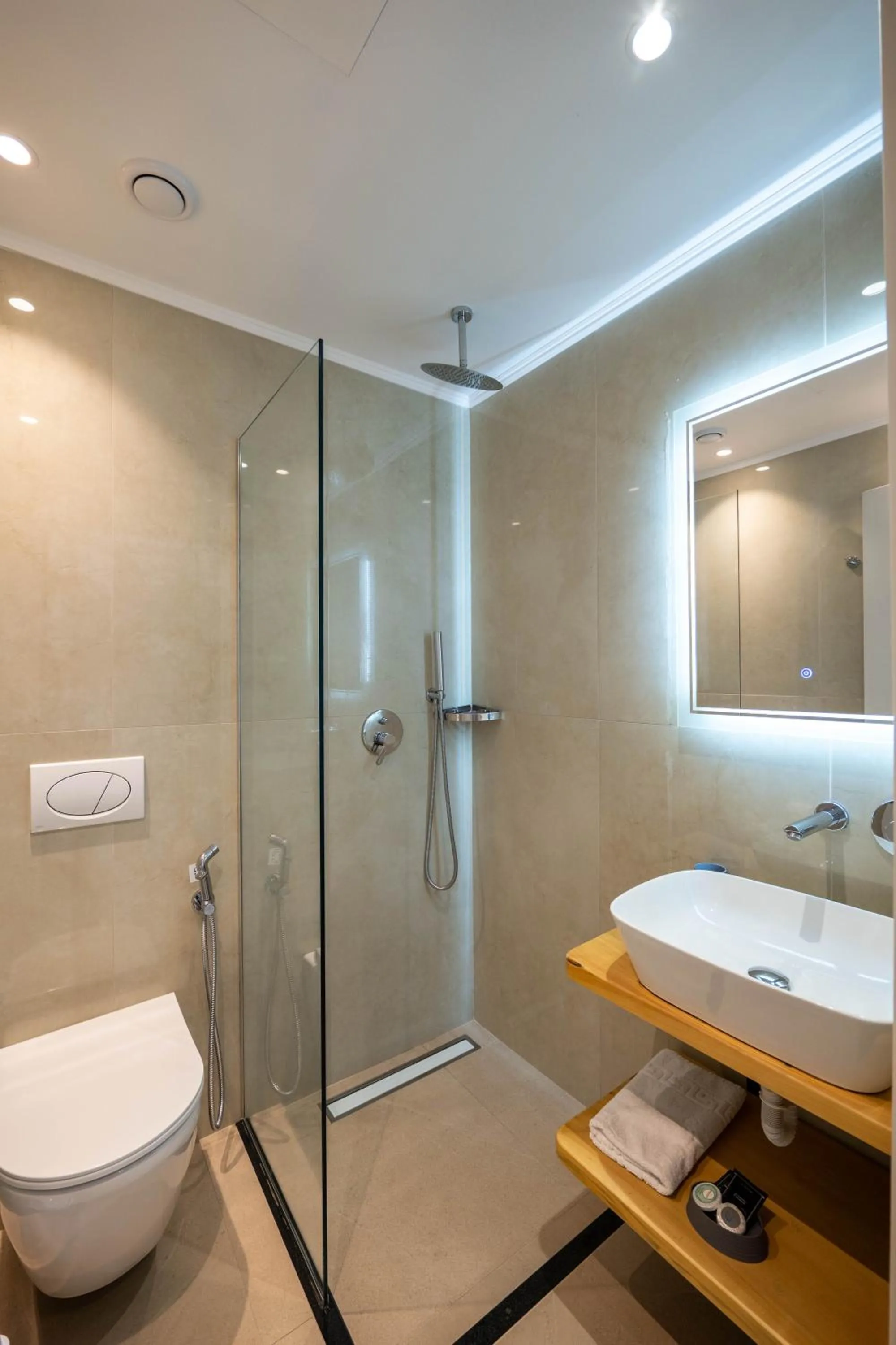 Bathroom in Monel Hotel