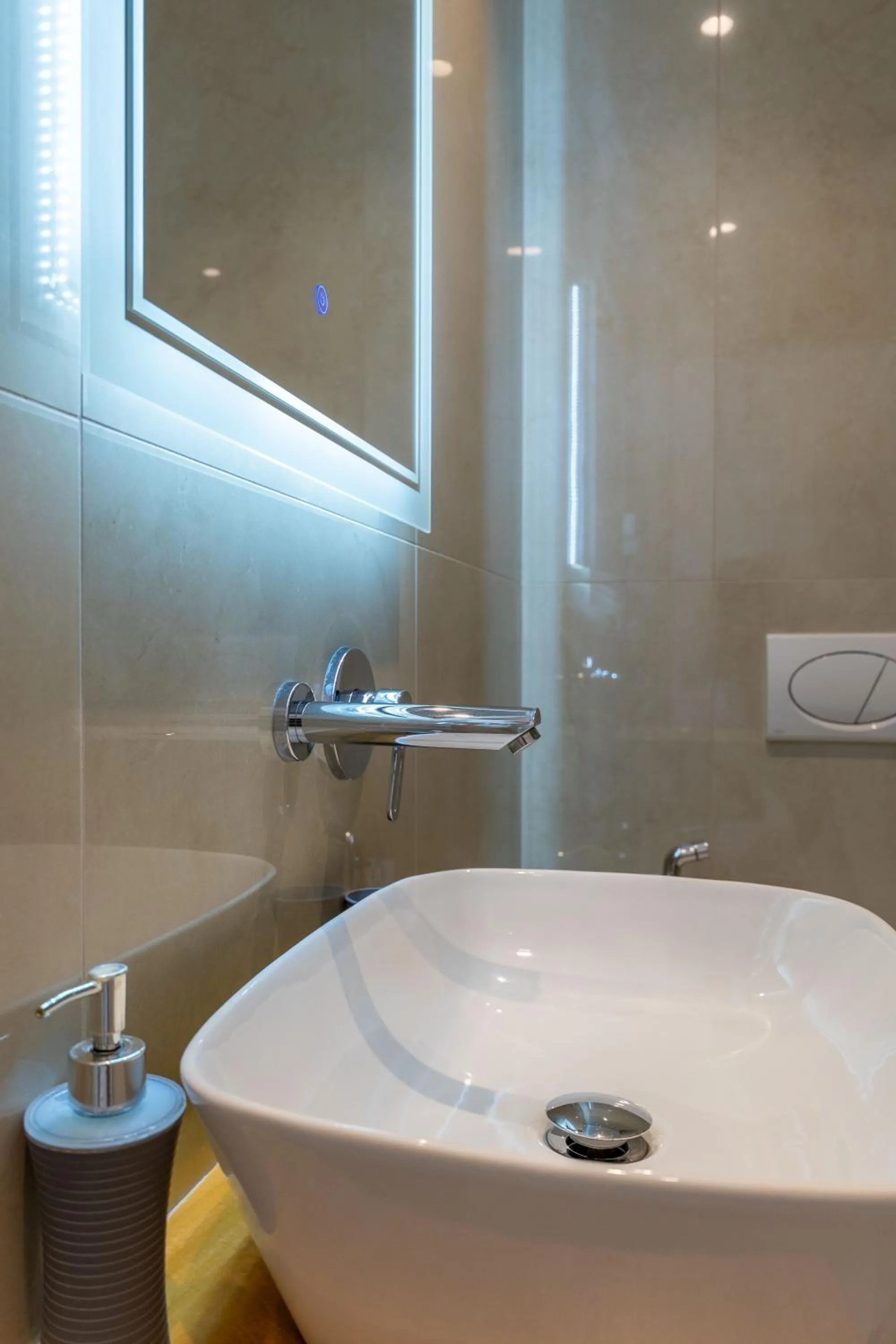 Bathroom in Monel Hotel