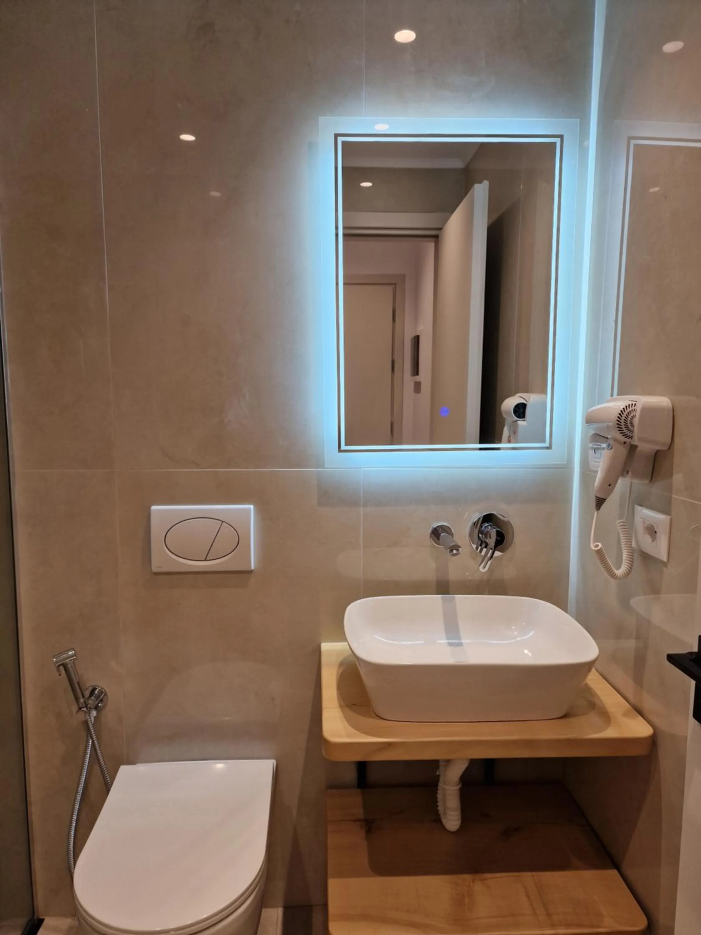 Shower in Monel Hotel