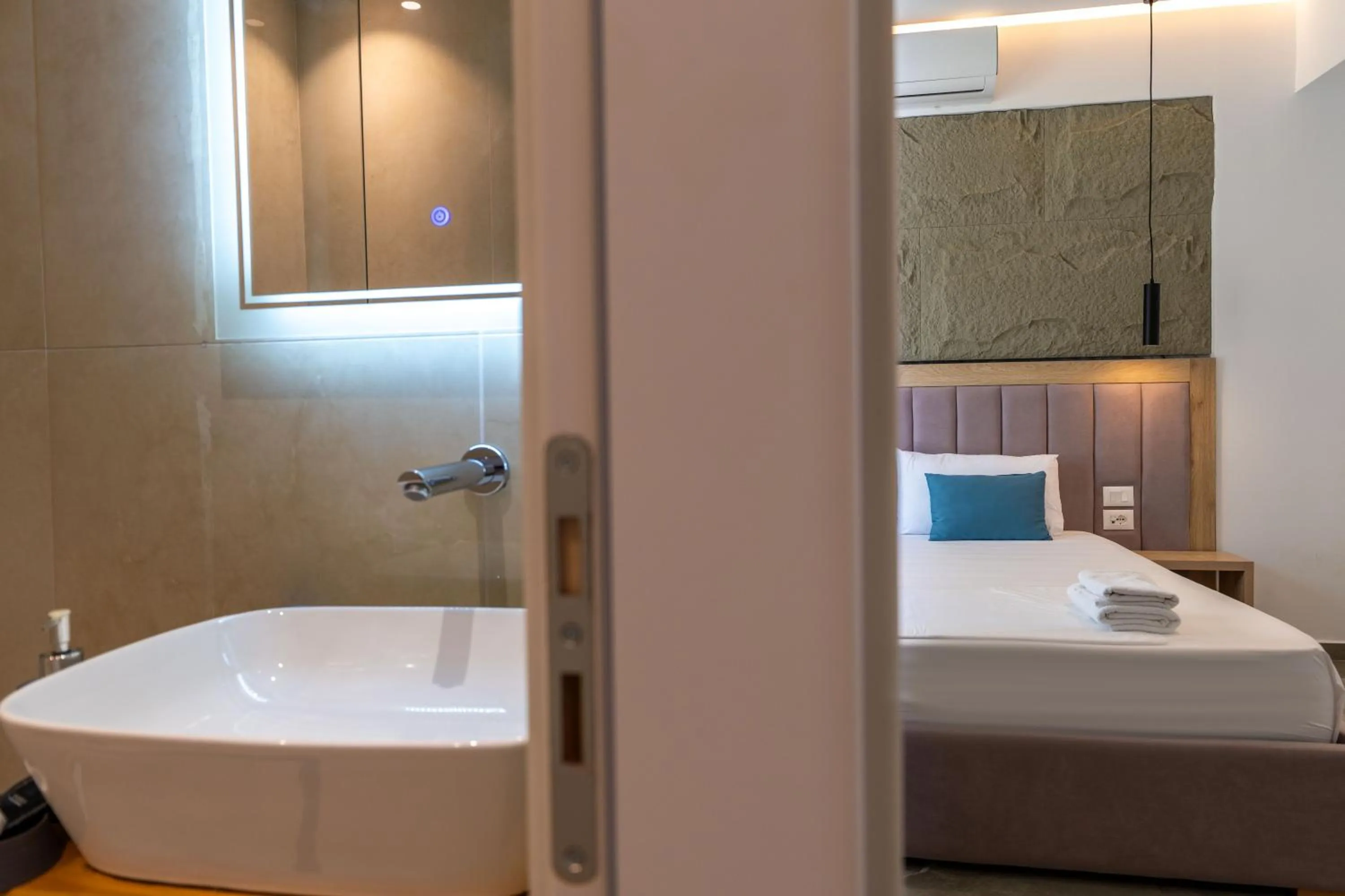 Bathroom in Monel Hotel