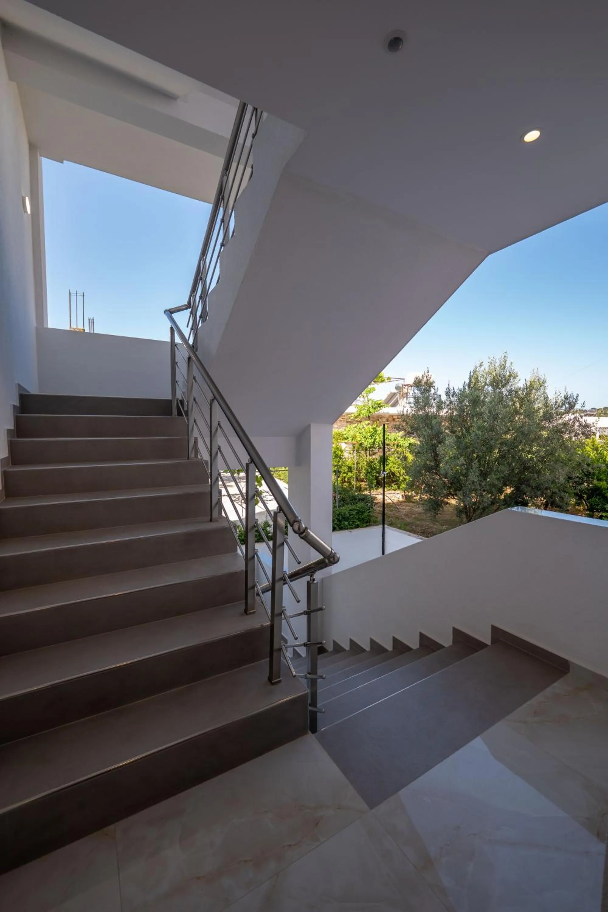 Facade/entrance in Monel Hotel