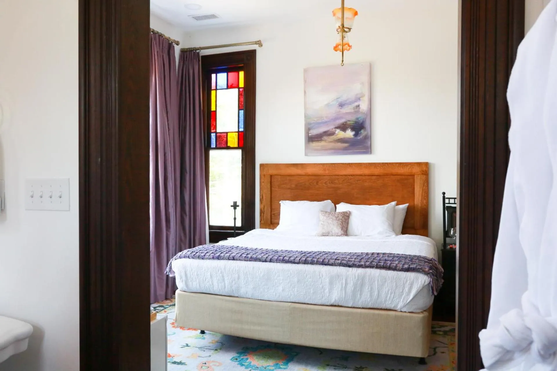 Bed in Summit Street Inns