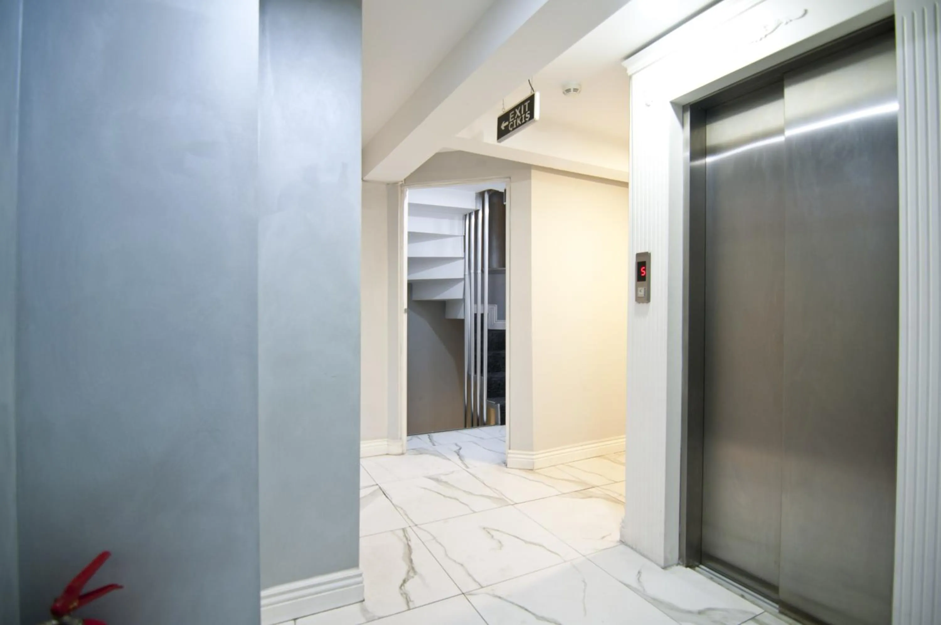 elevator in Nova City Hotel