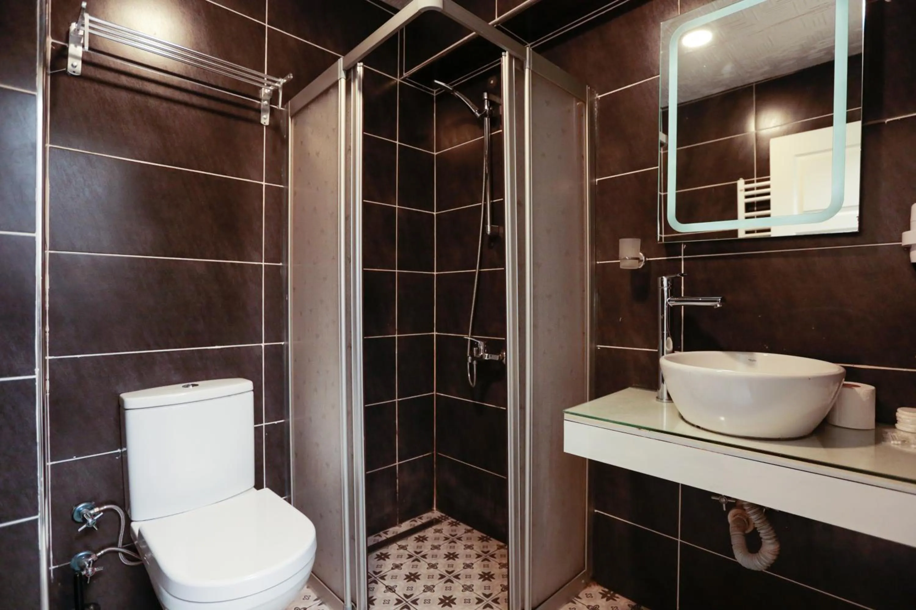 Shower in Nova City Hotel