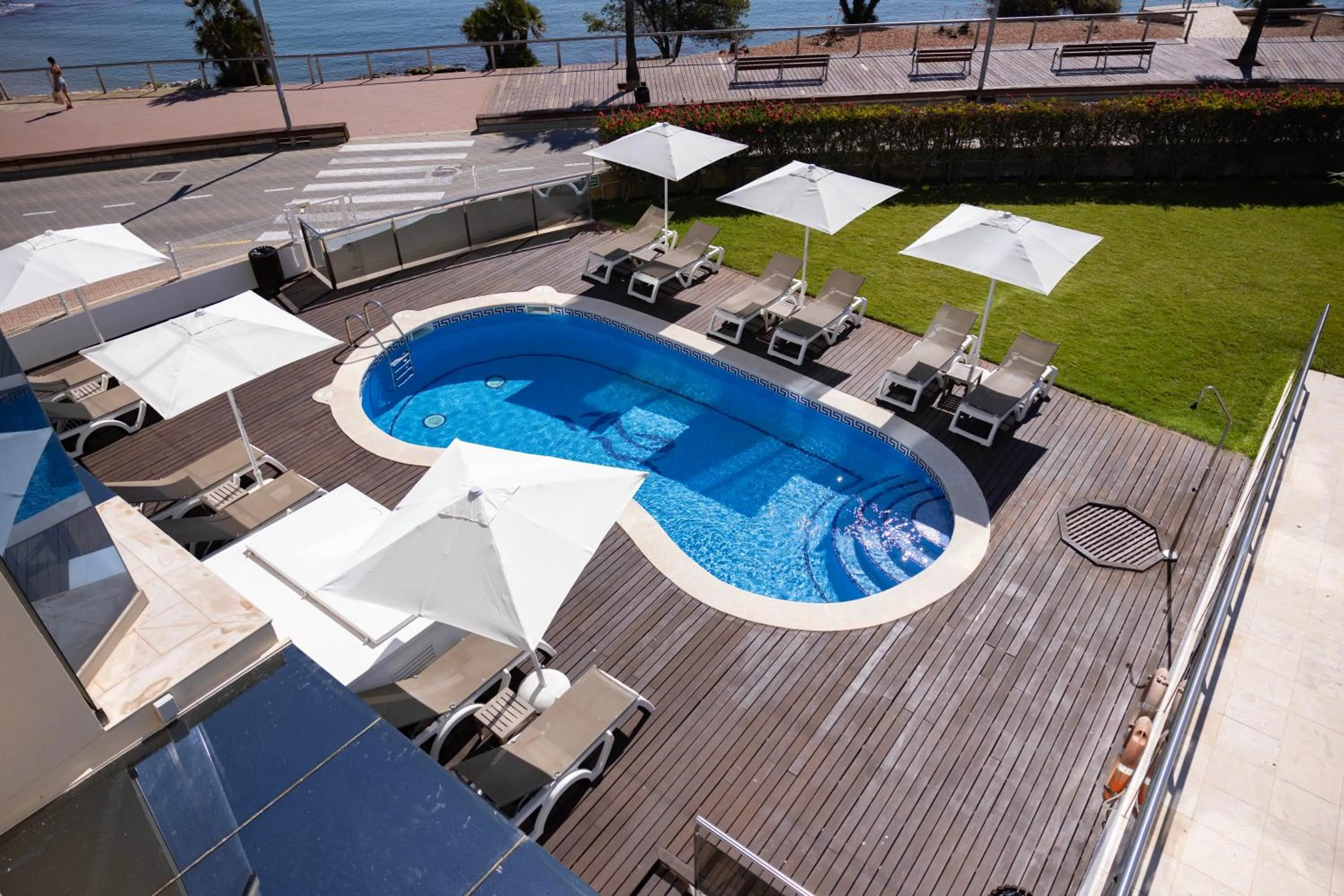 Pool view in Hotel Flamingo