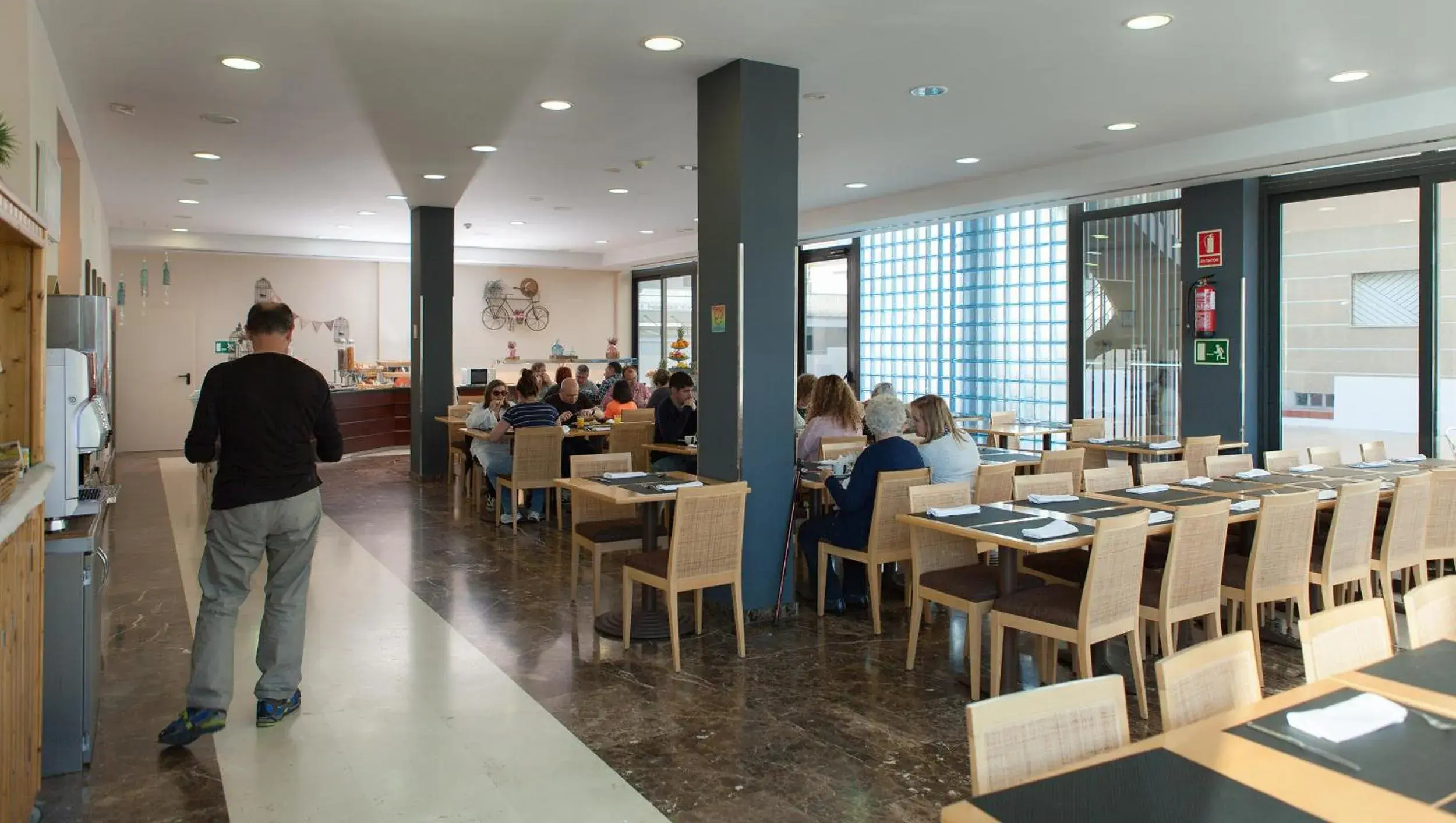 Restaurant/places to eat in Hotel Flamingo Restaurant/places to eat in Hotel Flamingo