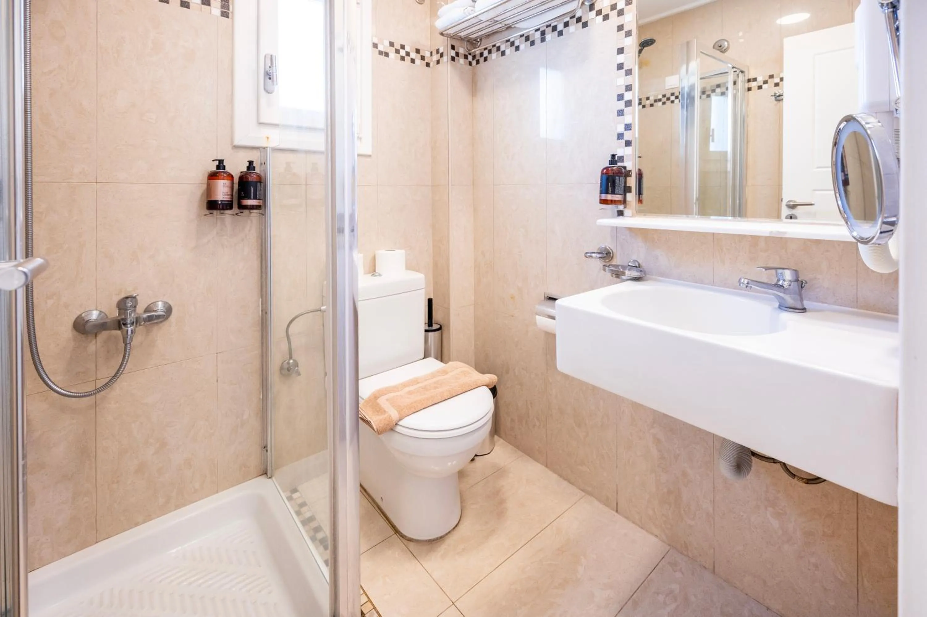 Bathroom in Orizontes Hotel Santorini