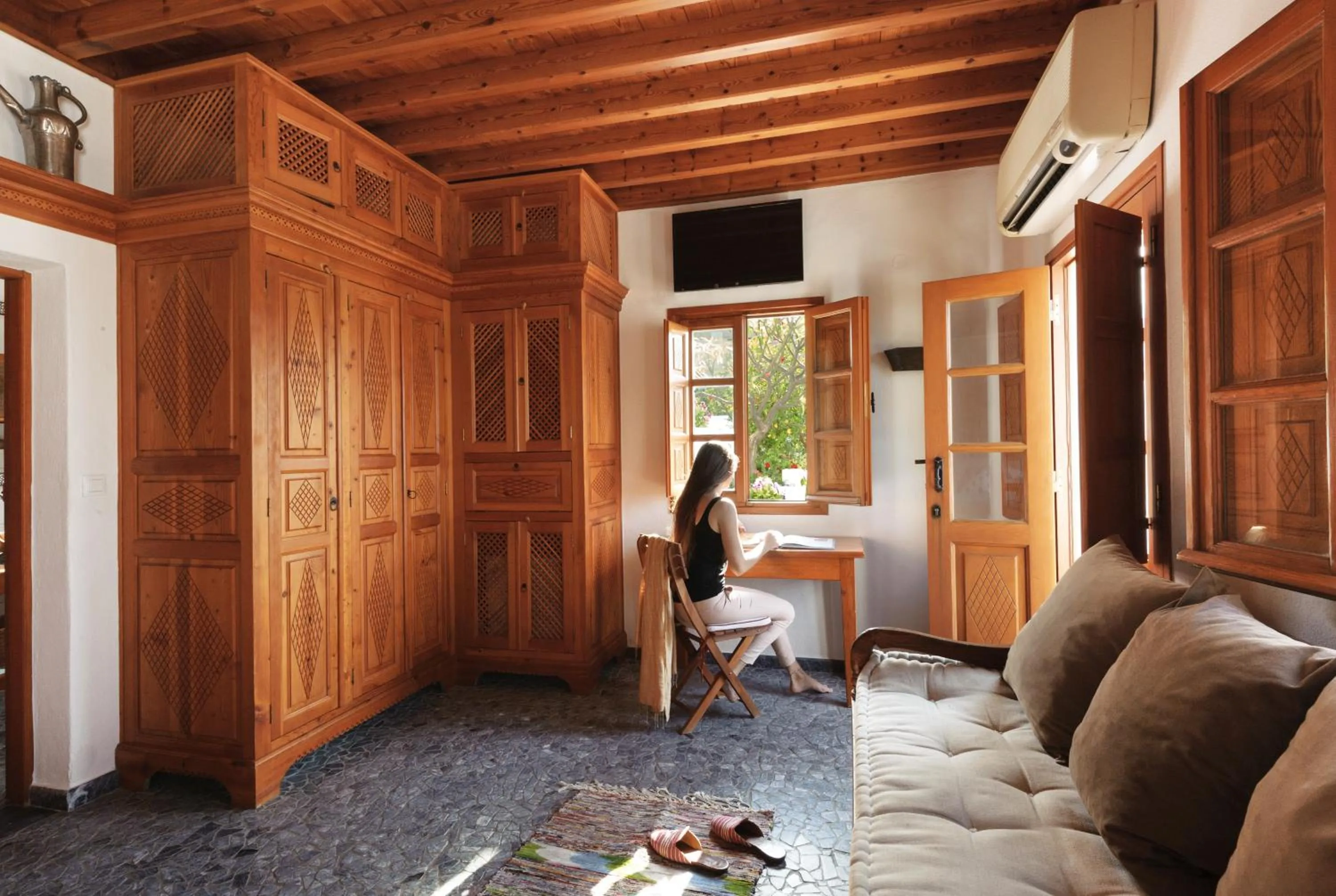 Photo of the whole room in Melenos Art Boutique Hotel