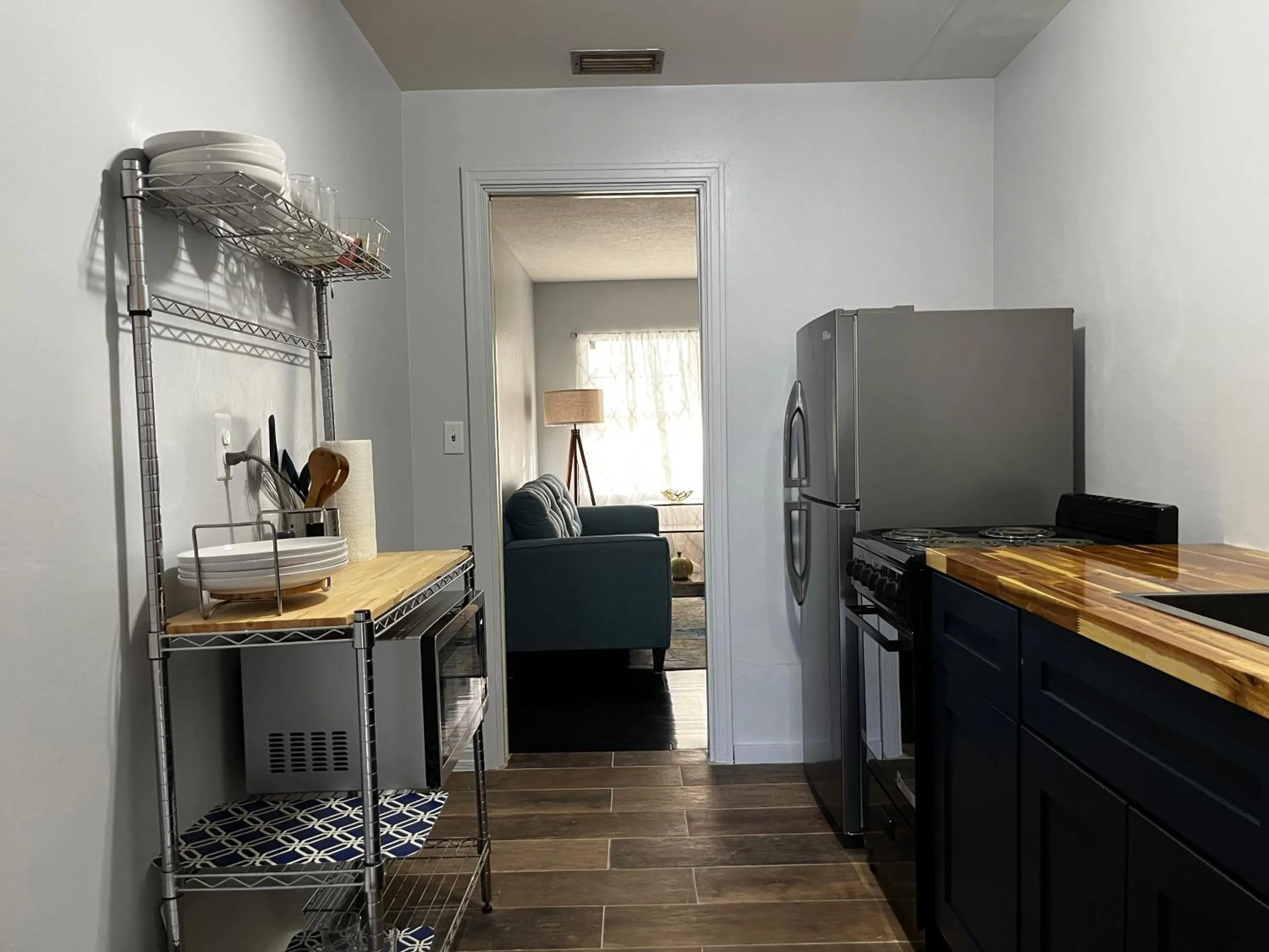 Kitchen or kitchenette in Park View East