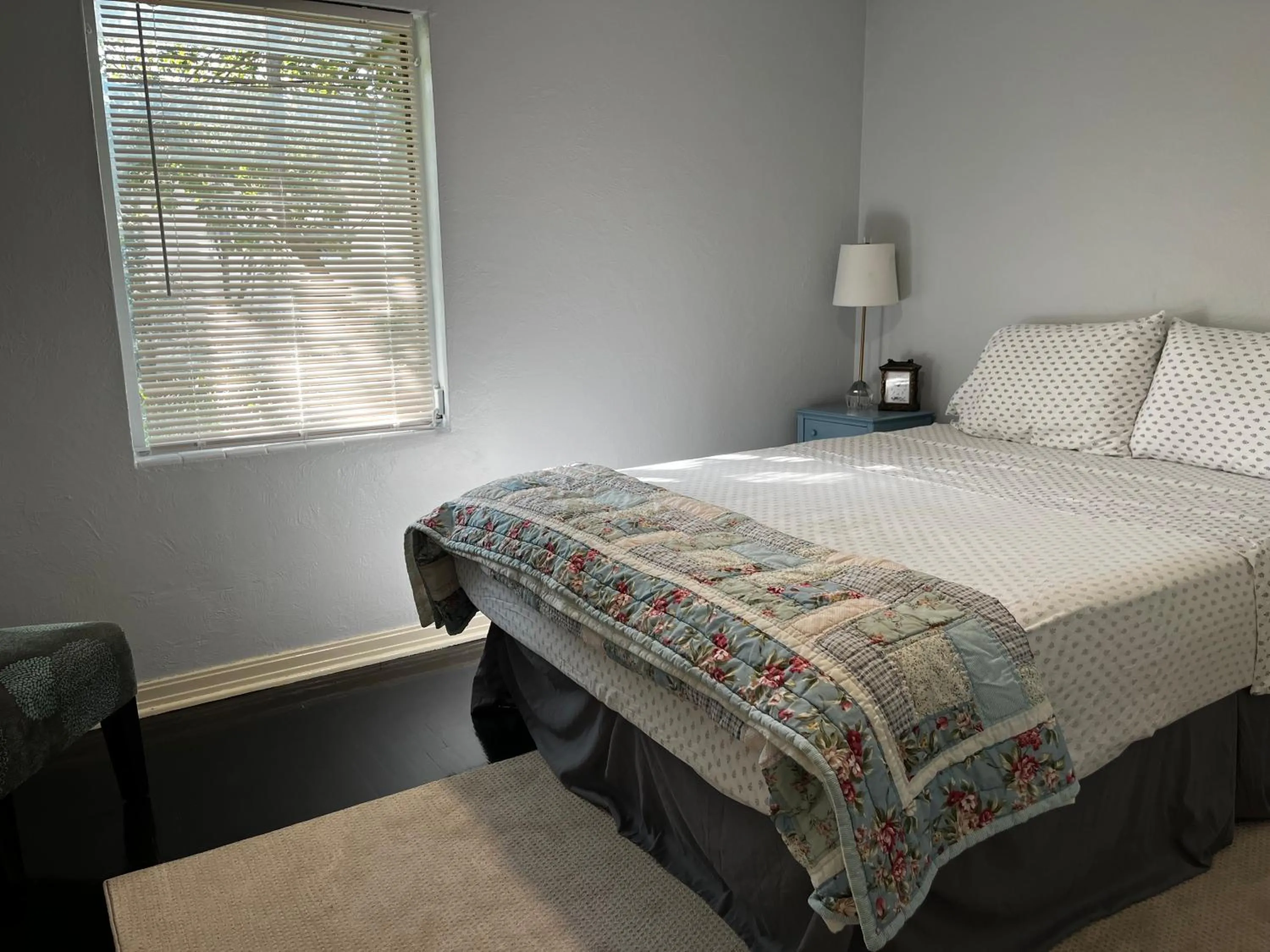 Bedroom, Bed in Park View East