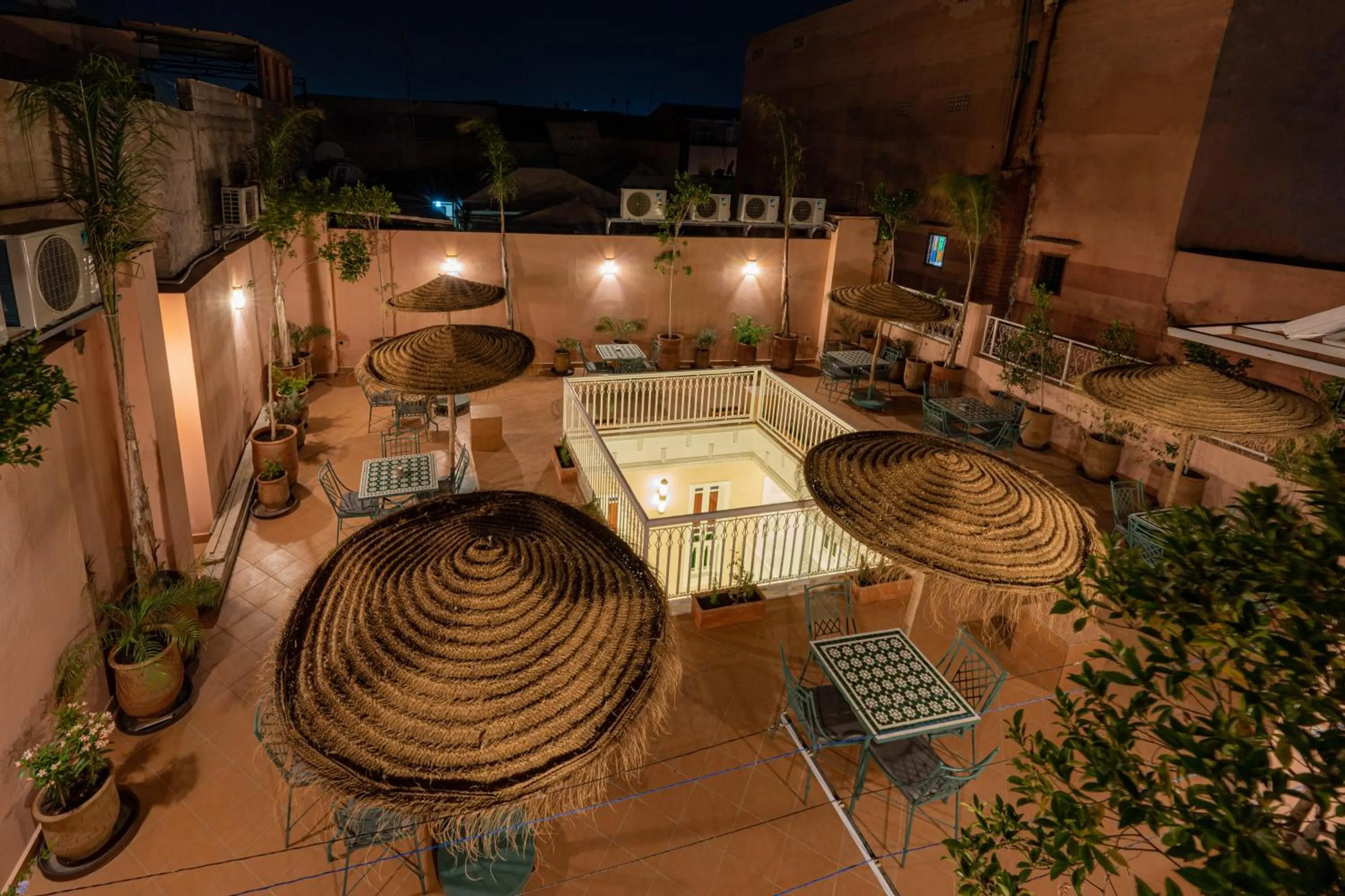 Restaurant/places to eat in HOTEL RIAD CHAMI