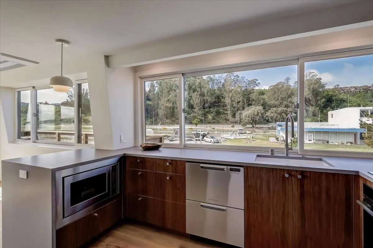 Kitchen or kitchenette in Floating Condos of Commodore 11