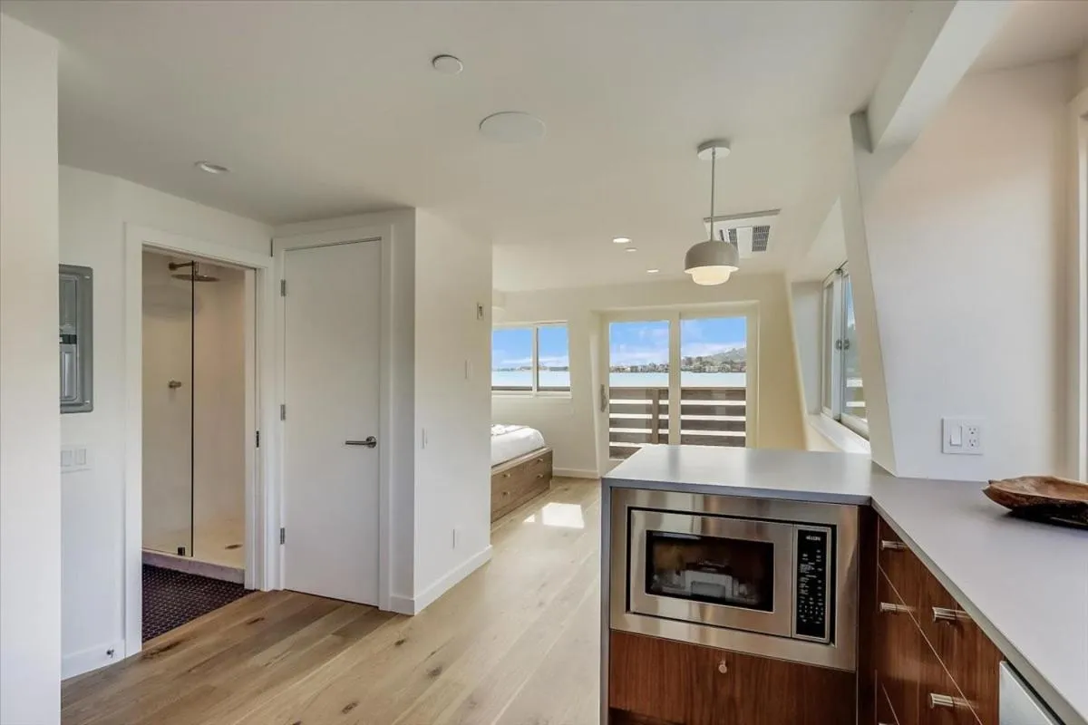 Bed in Floating Condos of Commodore 11