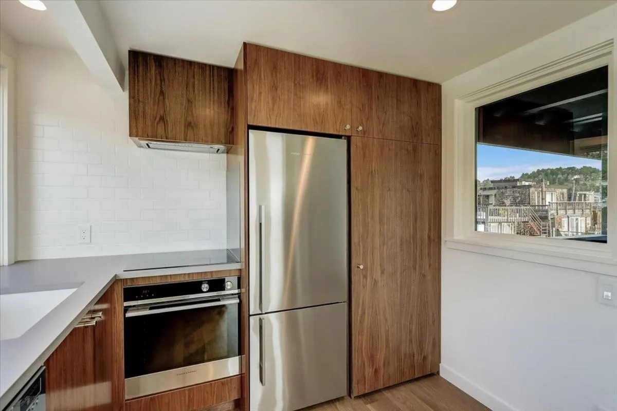 Kitchen or kitchenette in Floating Condos of Commodore 11