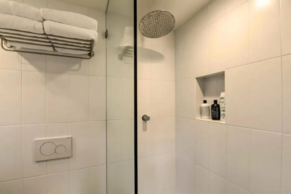 Floating Condos of Commodore 11