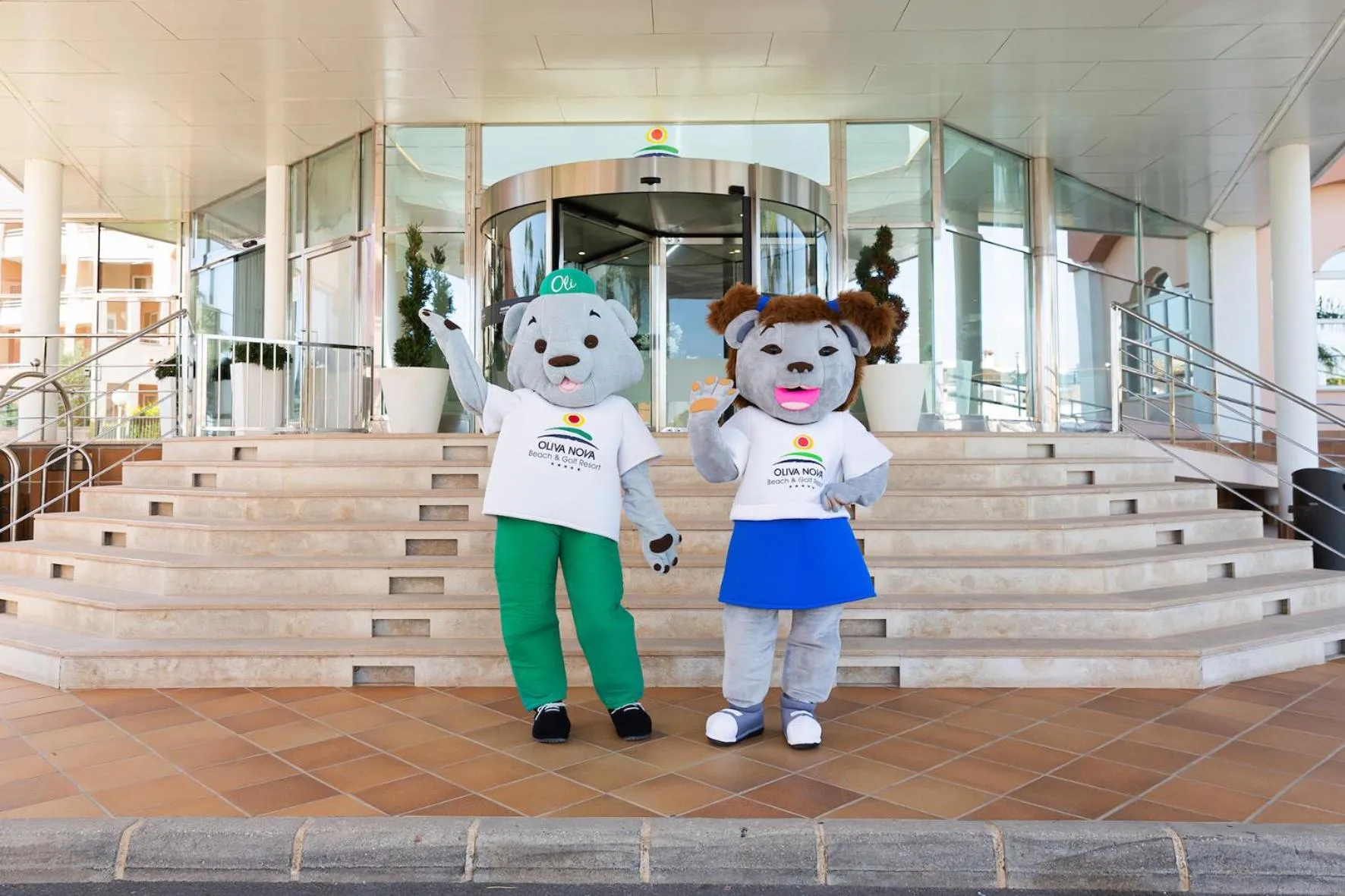 Property building in Oliva Nova Beach & Golf Hotel