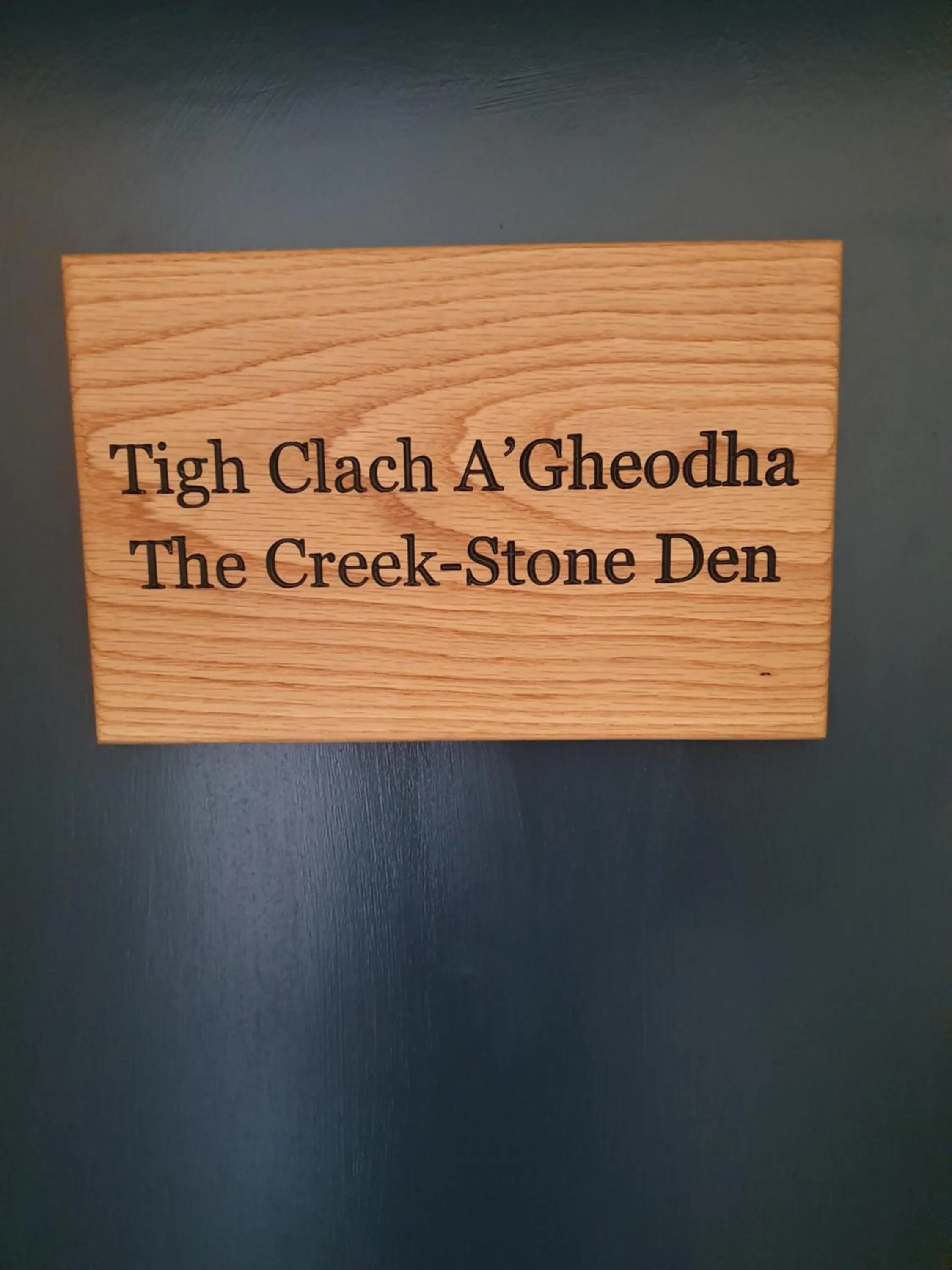 The Creek-Stone Den