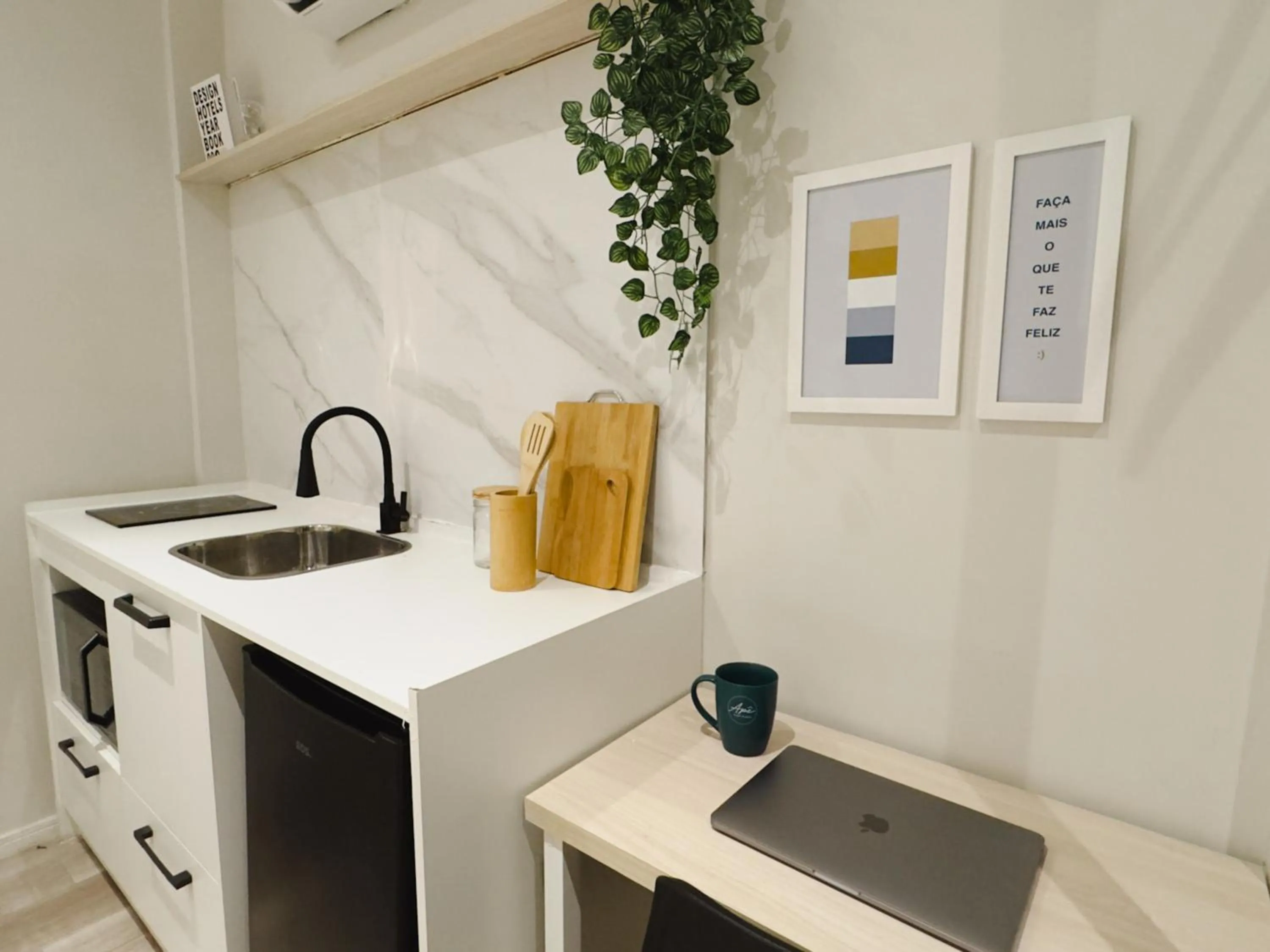 Kitchen or kitchenette in Apê Metrô Paulista