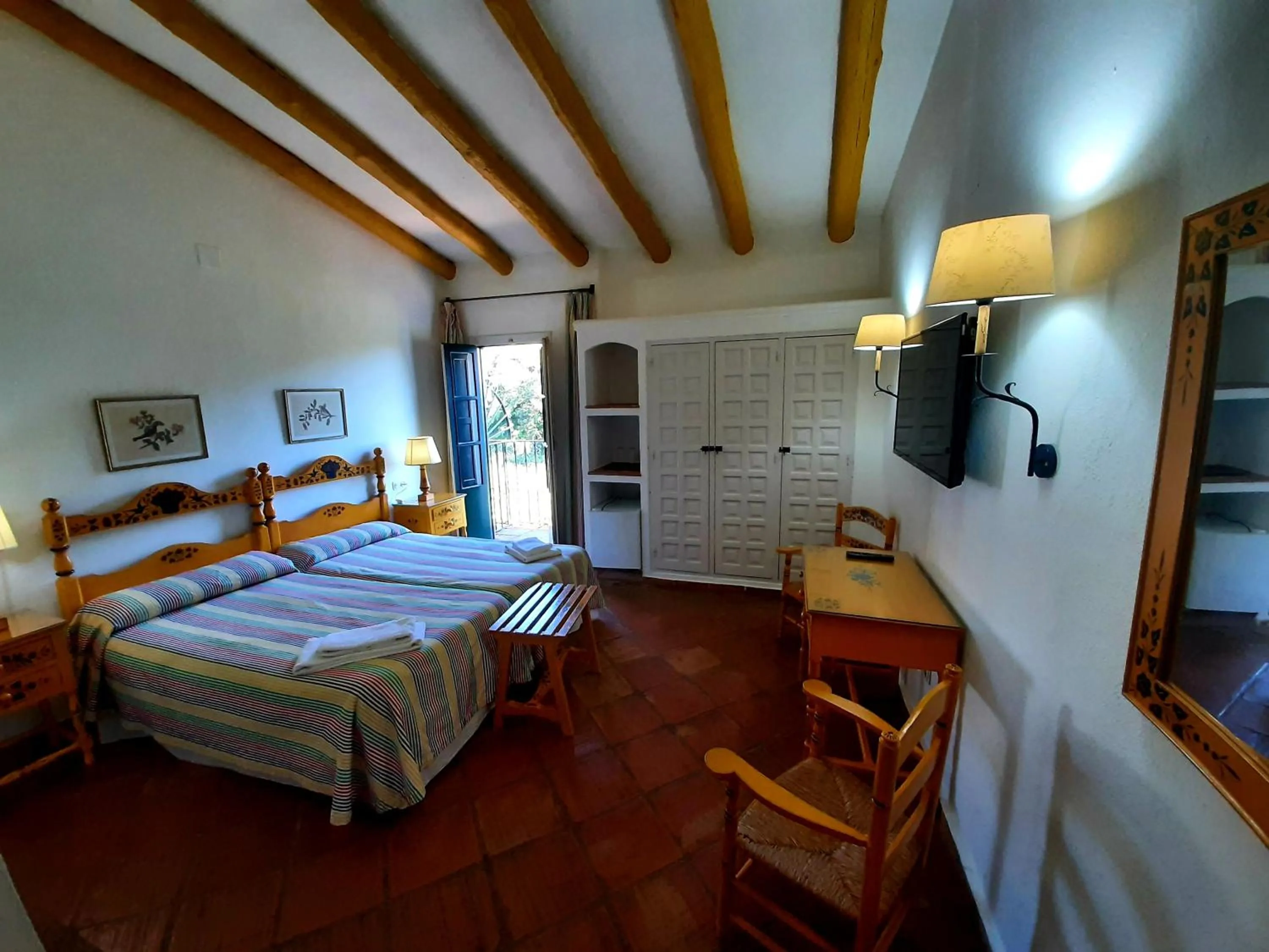 Bedroom, Bed in Finca Valbono Apartamentos Rurales y Hotel