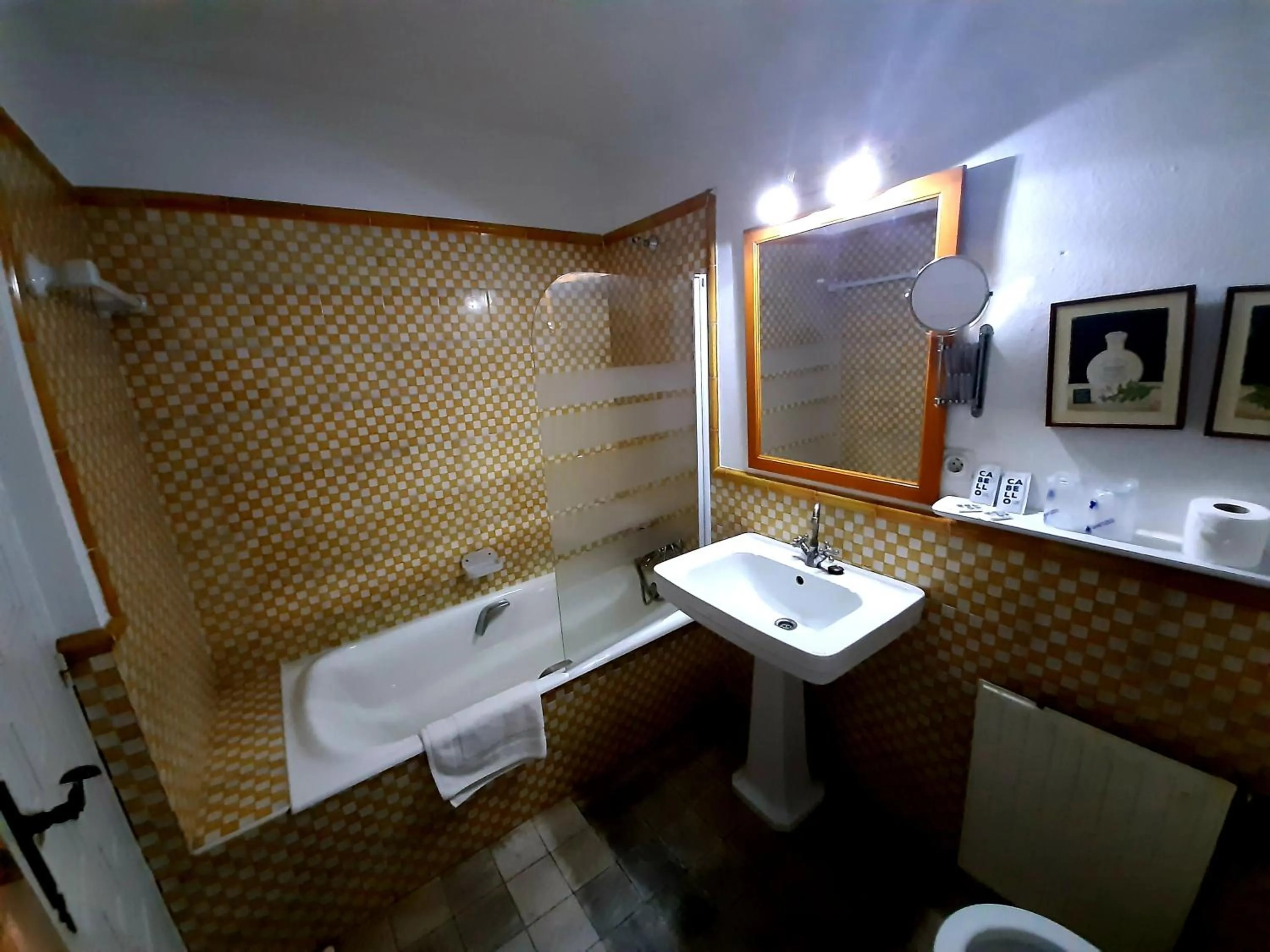 Bathroom in Finca Valbono Apartamentos Rurales y Hotel