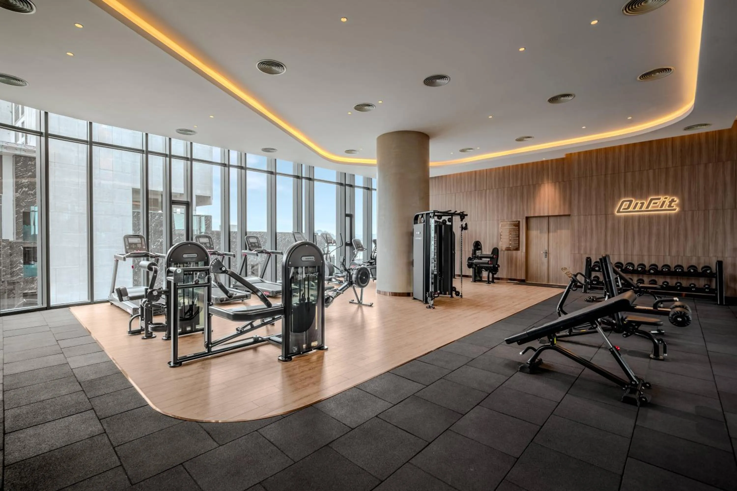 Fitness centre/facilities in A La Carte Ha Long Bay Residence