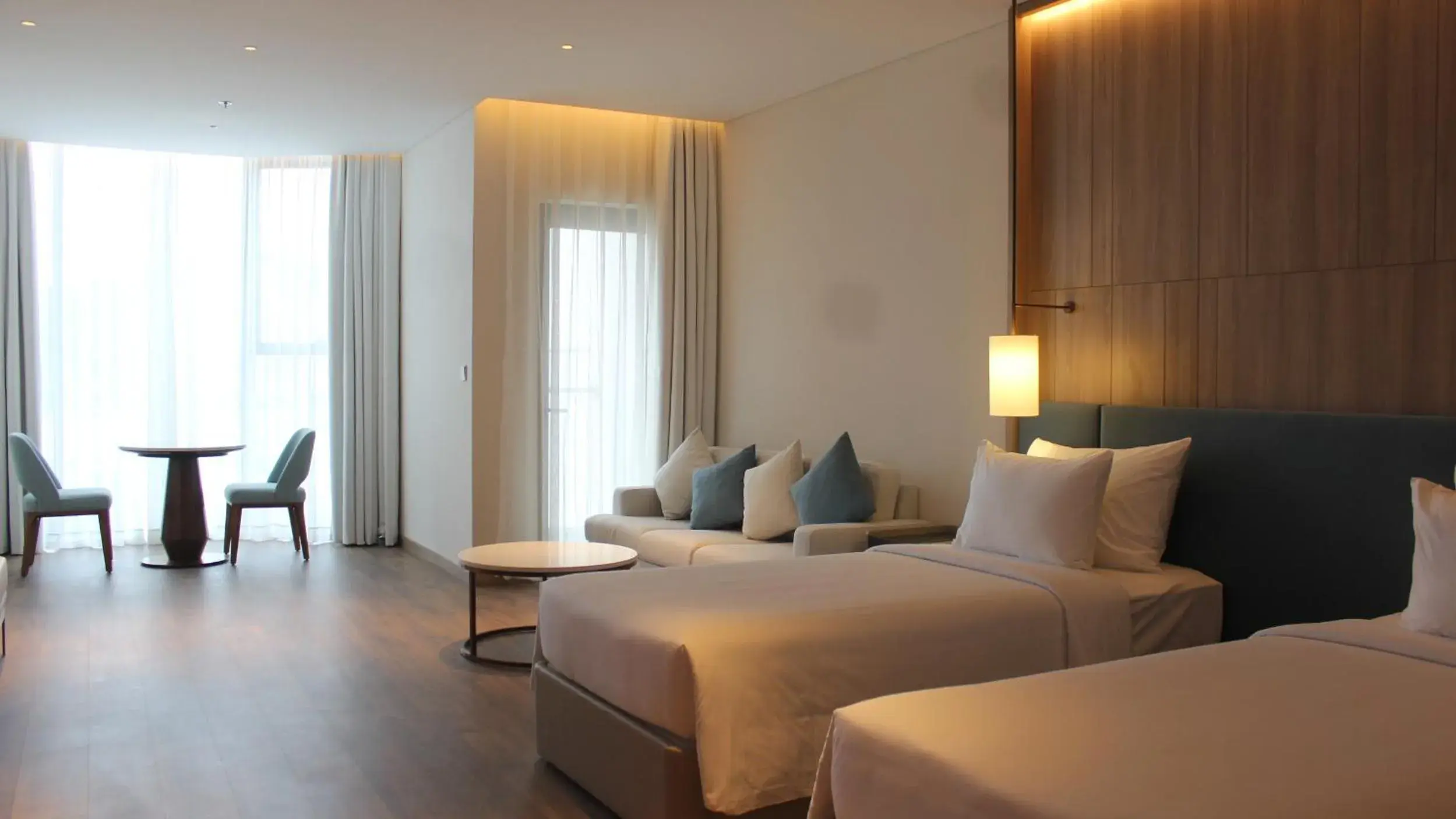 Deluxe City View Twin in A La Carte Ha Long Bay Residence Deluxe City View Twin in A La Carte Ha Long Bay Residence