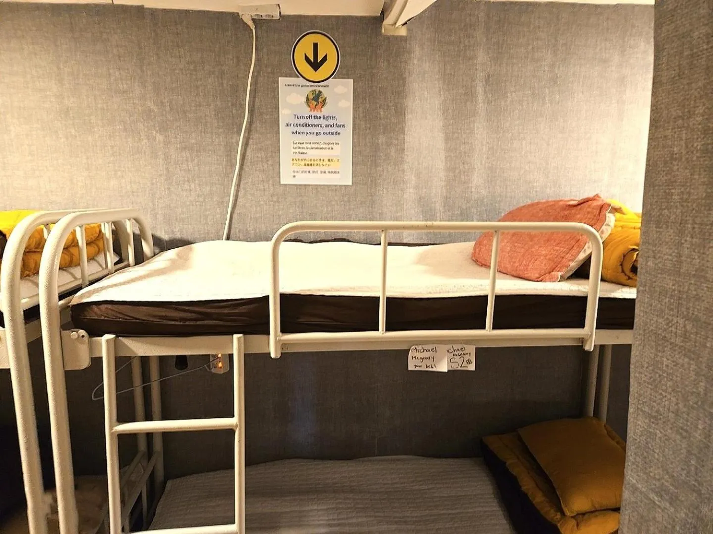 Bed in Seoul Guesthouse Foreigners Only