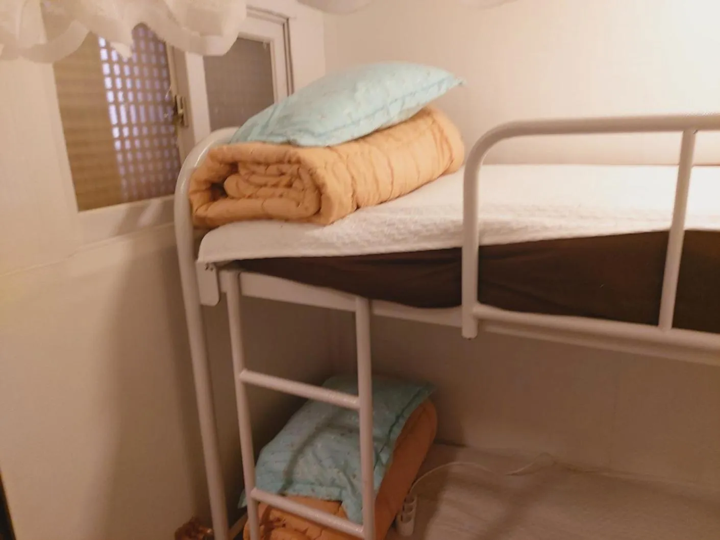 Bed in Seoul Guesthouse Foreigners Only