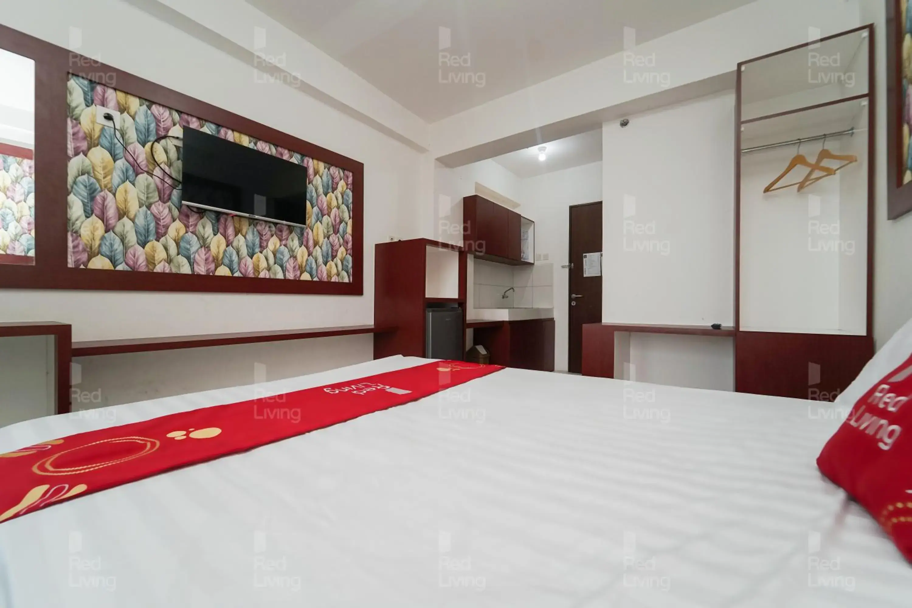 Bedroom, Bed in RedLiving Apartemen Riverview Residence - Alima View Tower Mahakam Bedroom, Bed in RedLiving Apartemen Riverview Residence - Alima View Tower Mahakam