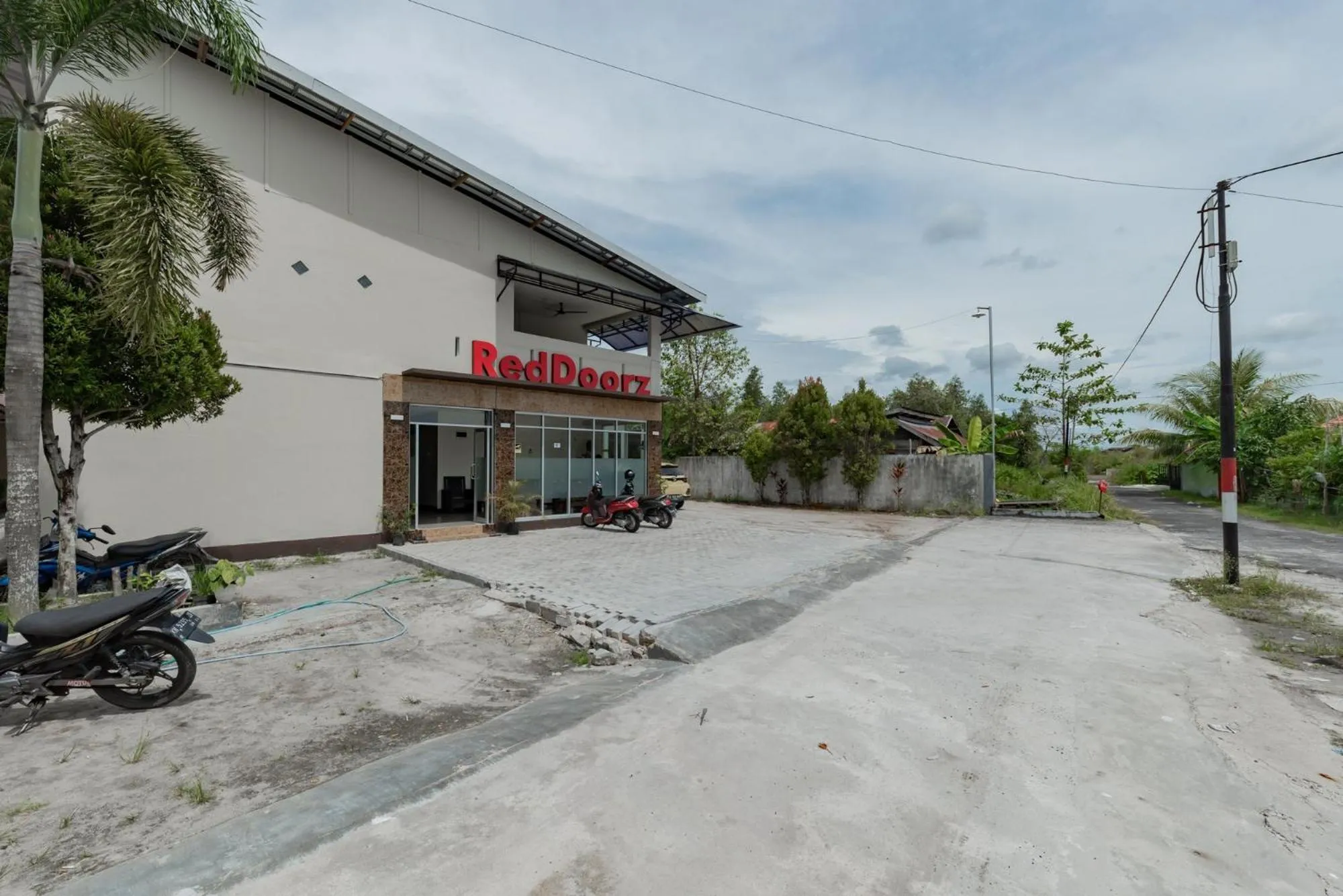 Property building in Urbanview Hotel Diamond Malai Permata near Universitas Palangkaraya