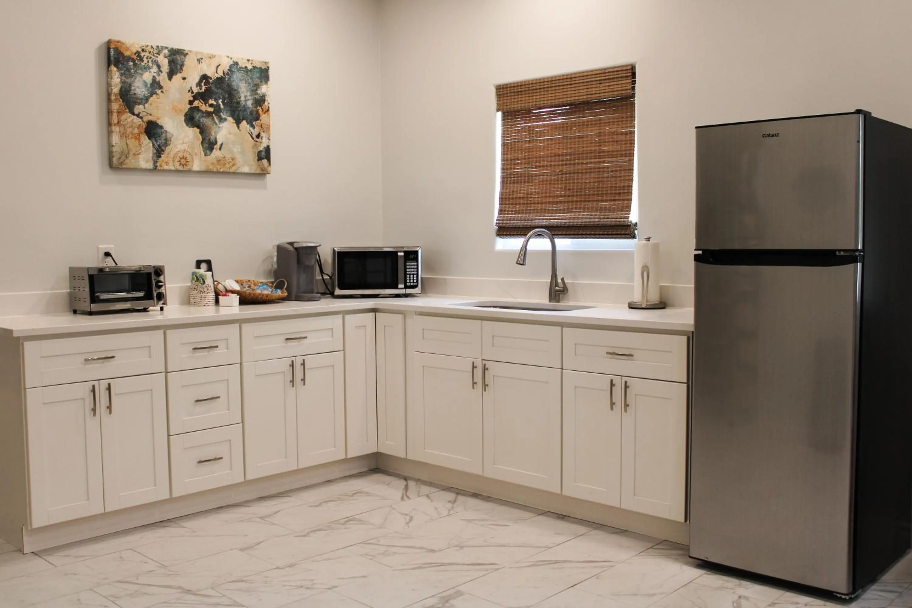 Coffee/tea facilities in Fox Hollow Resort